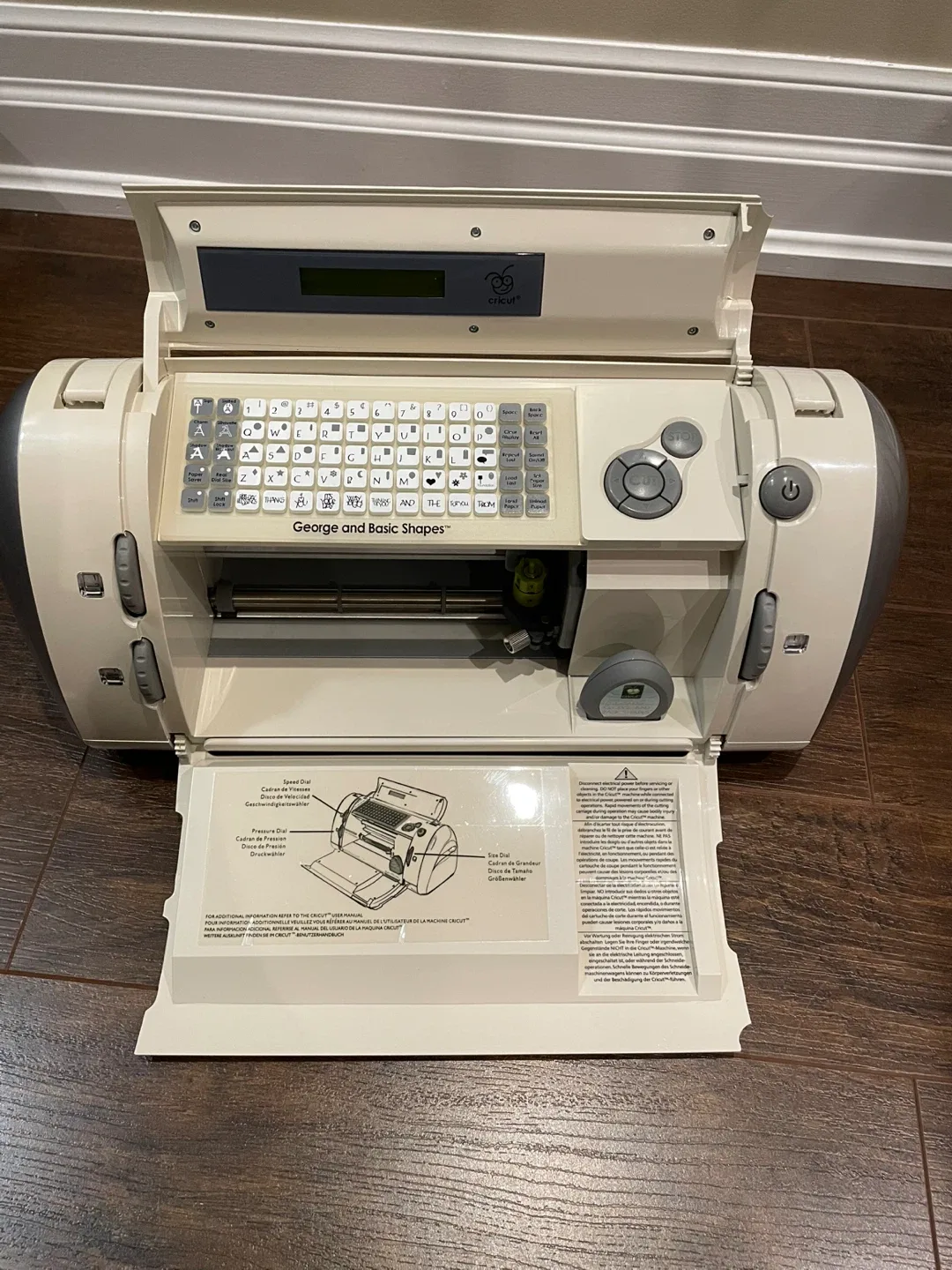 Cricut - Personal Electronic Cutter image indicator(4)