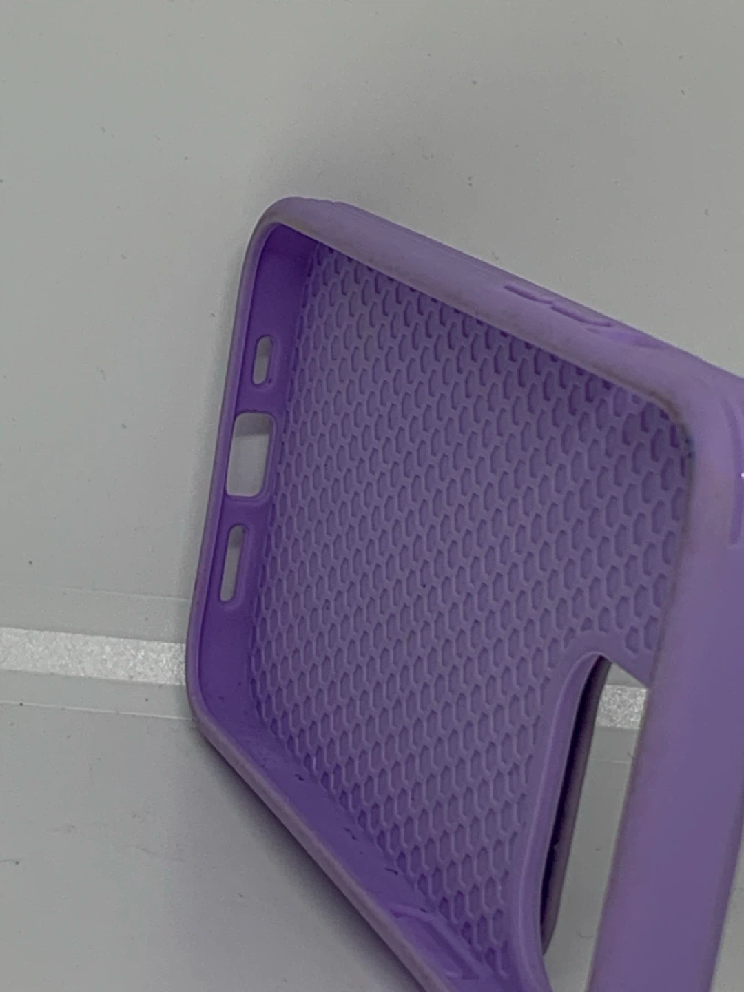 Apple iPhone 14 case - photo 3