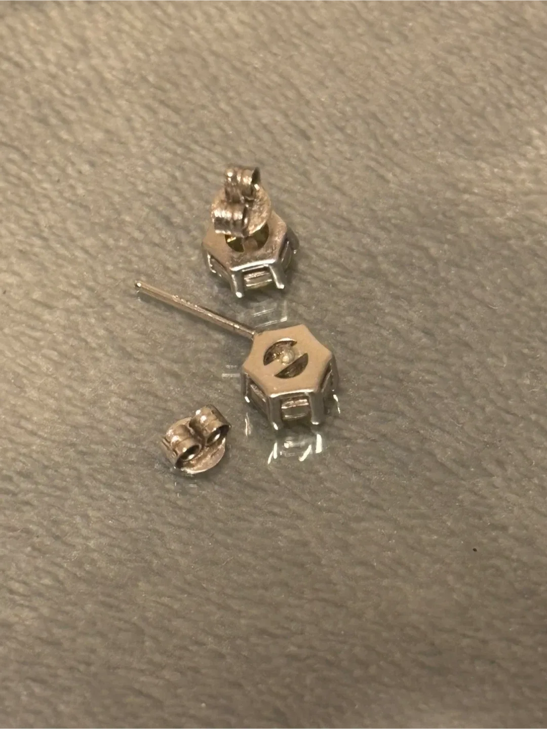 2 Carat Yellow Moissanite stud earring 925 silver image indicator(3)