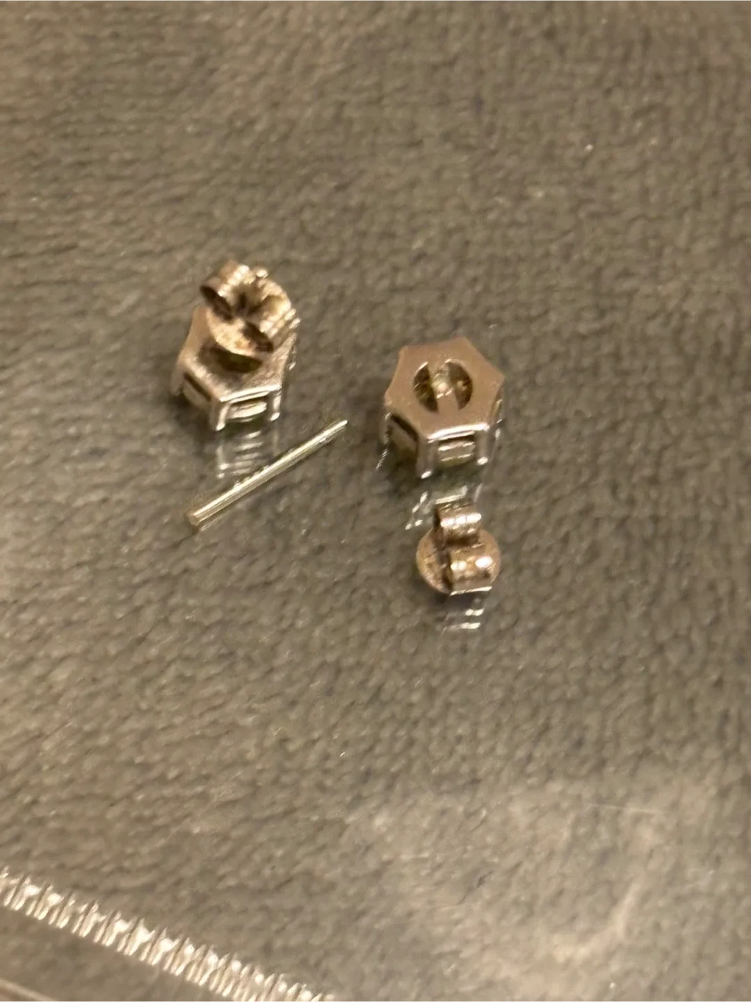 2 Carat Yellow Moissanite stud earring 925 silver image indicator(4)