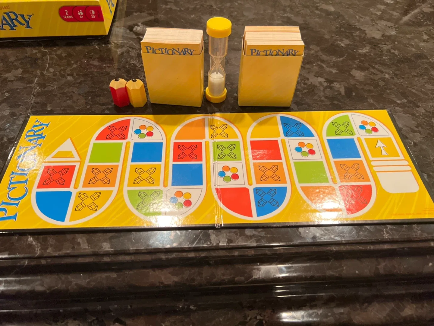 Pictionary Board Game - Quick Sketches, Hilarious Guesses! image indicator(3)