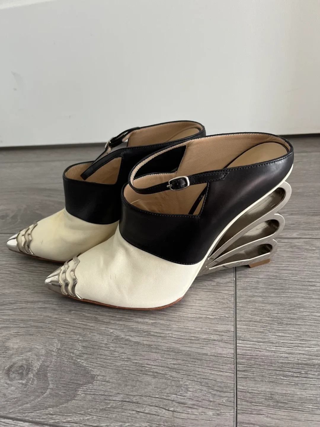 Nicholas Kirkwood Heeled Mules - Size 36 image indicator(5)