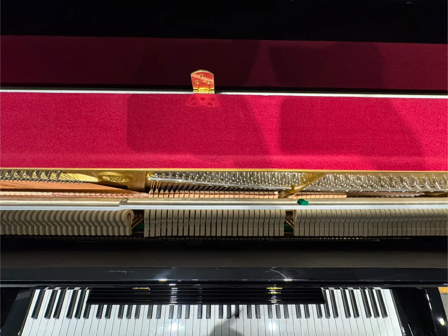 Yamaha B3 Upright Piano image indicator(7)