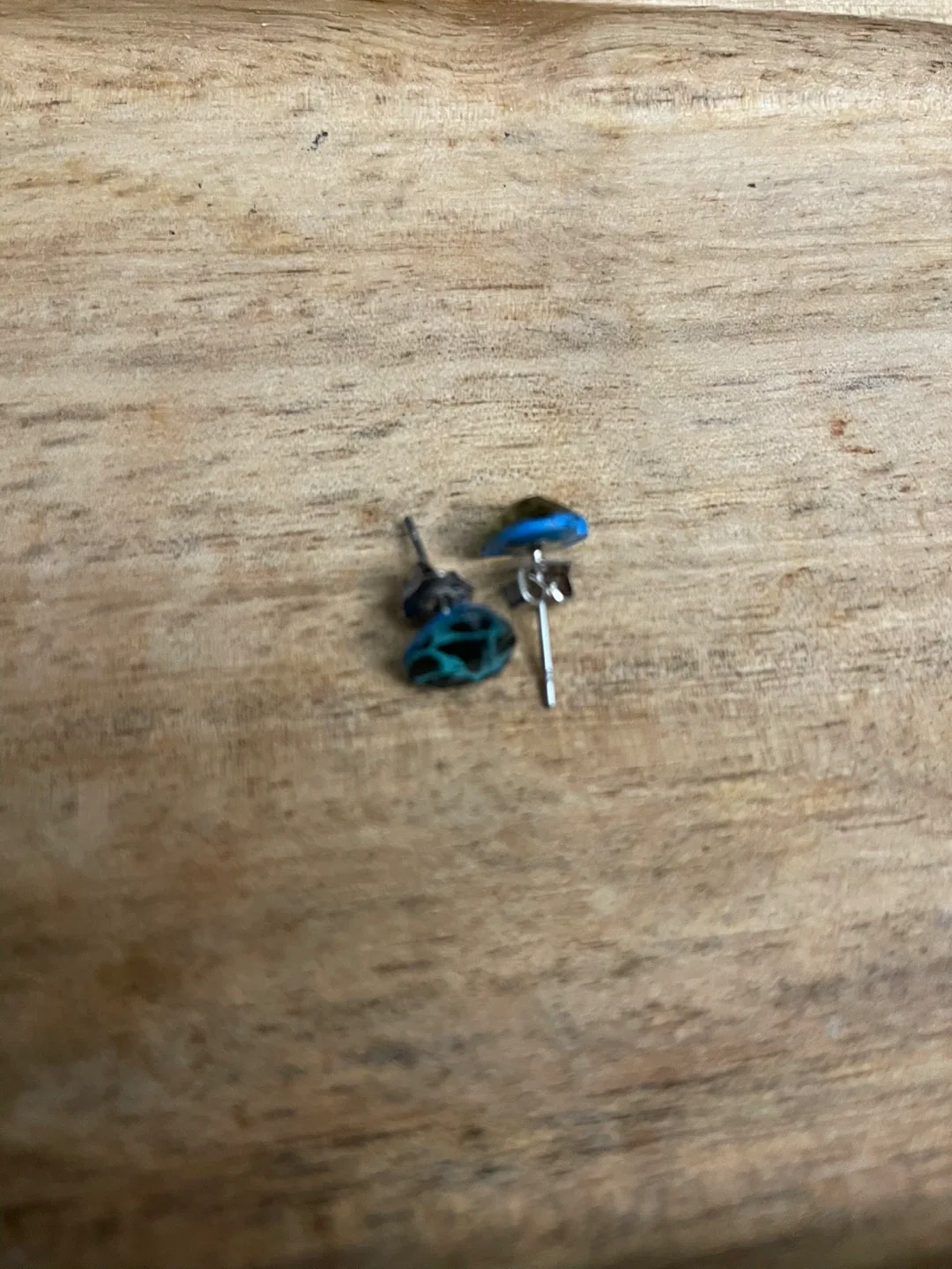 Turquoise Heart Stud Earrings image indicator(2)