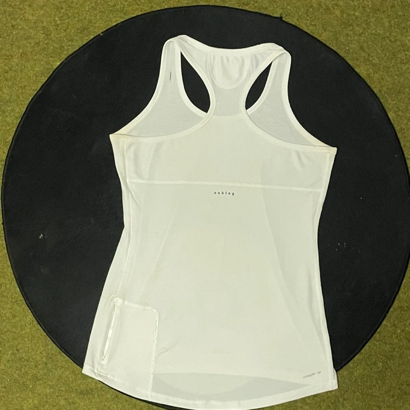 Oakley Tank Top with zip pocket - Size S image indicator(2)