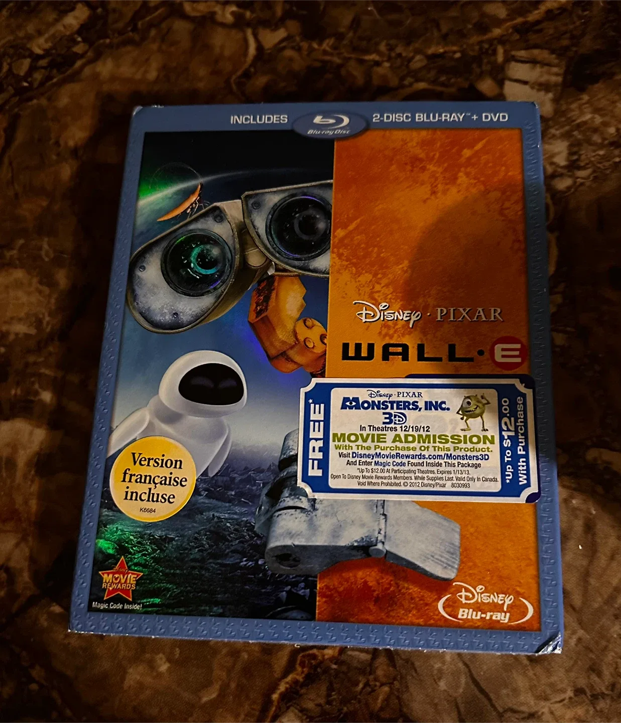 Disney Pixar WALL-E 2-Disc Blu-ray + DVD thumbnail