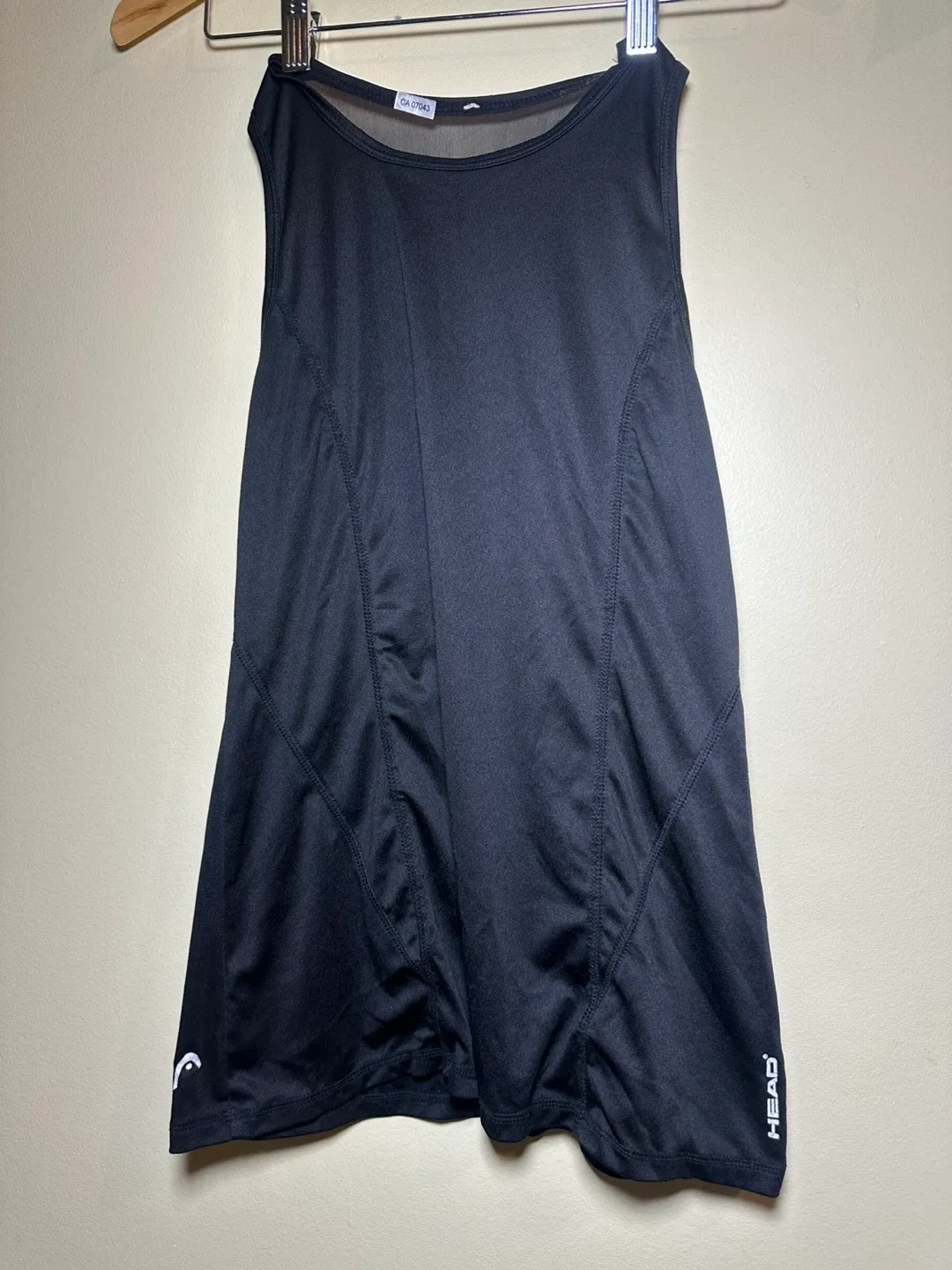 Nike, lulu, champion, RYU workout tops image indicator(7)