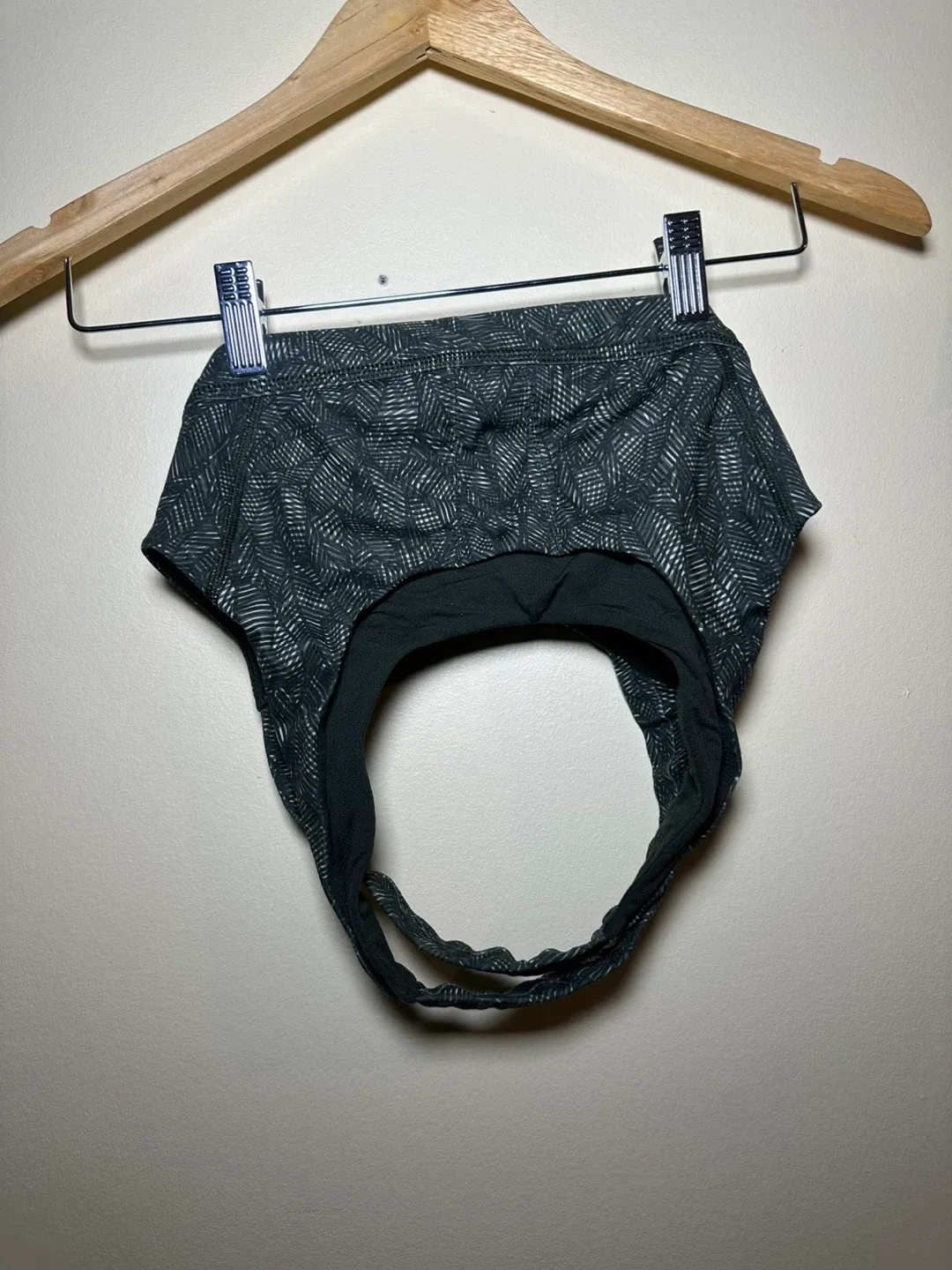 Lululemon Sports Bra image indicator(4)