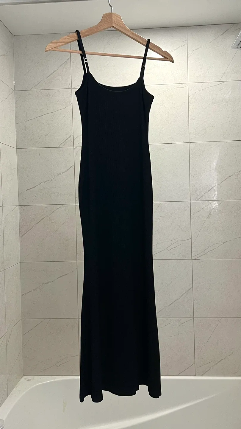 Brand New Black Fishtailed Dress image indicator(2)