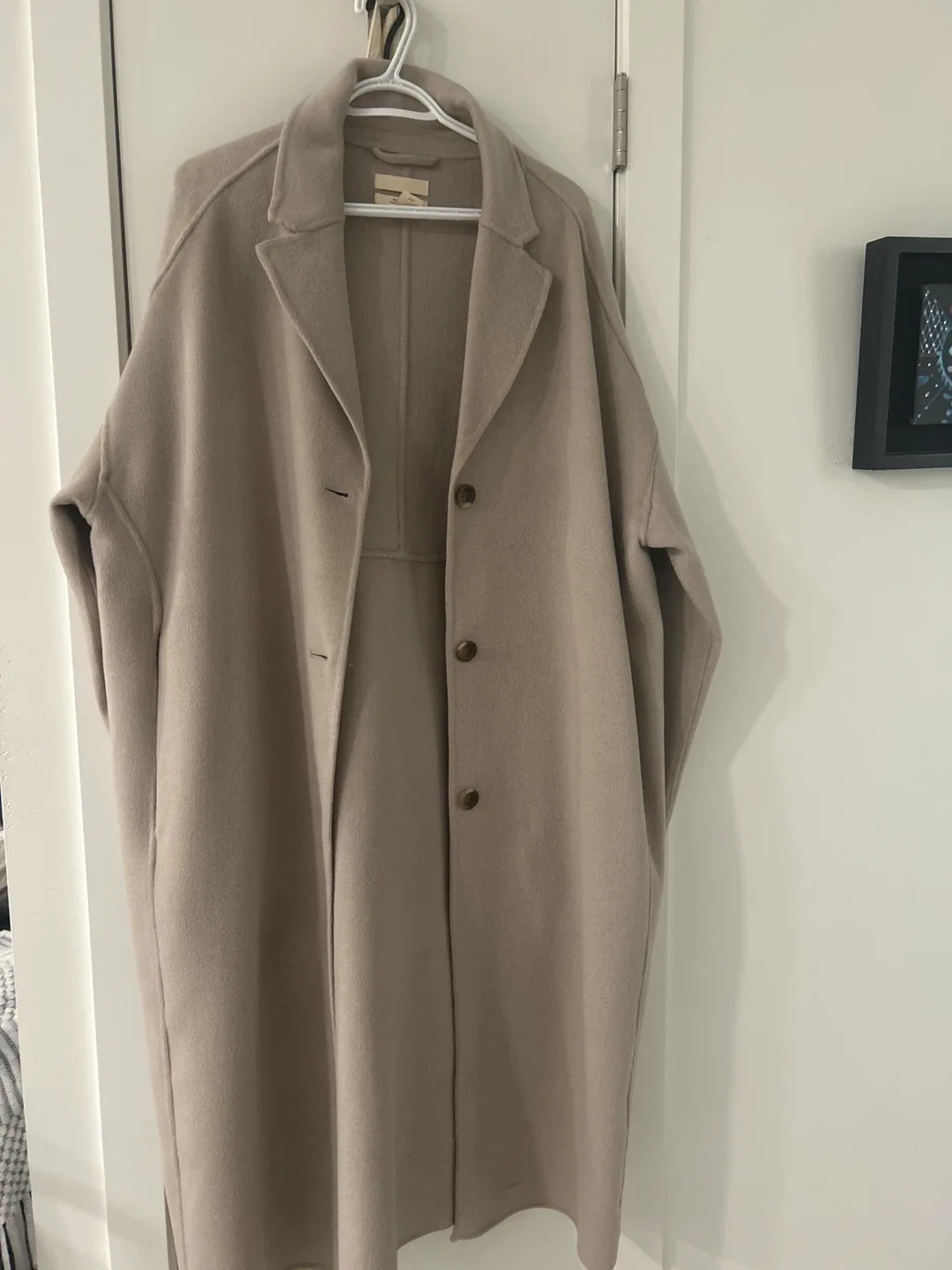 H&M Wool Blend Beige Coat - Size L image indicator(4)