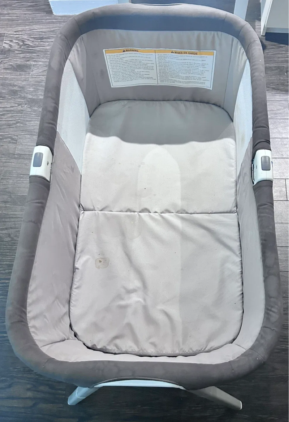 Chicco Bassinet - Good Condition! image indicator(3)