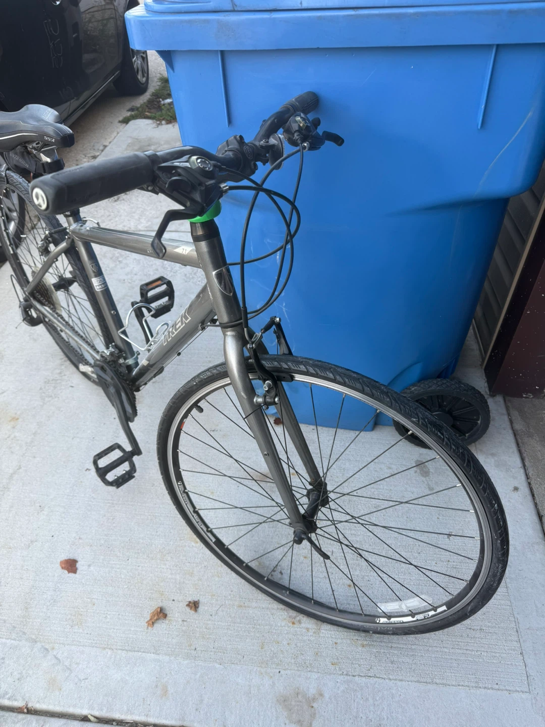 Trek Hybrid Bike - photo 2