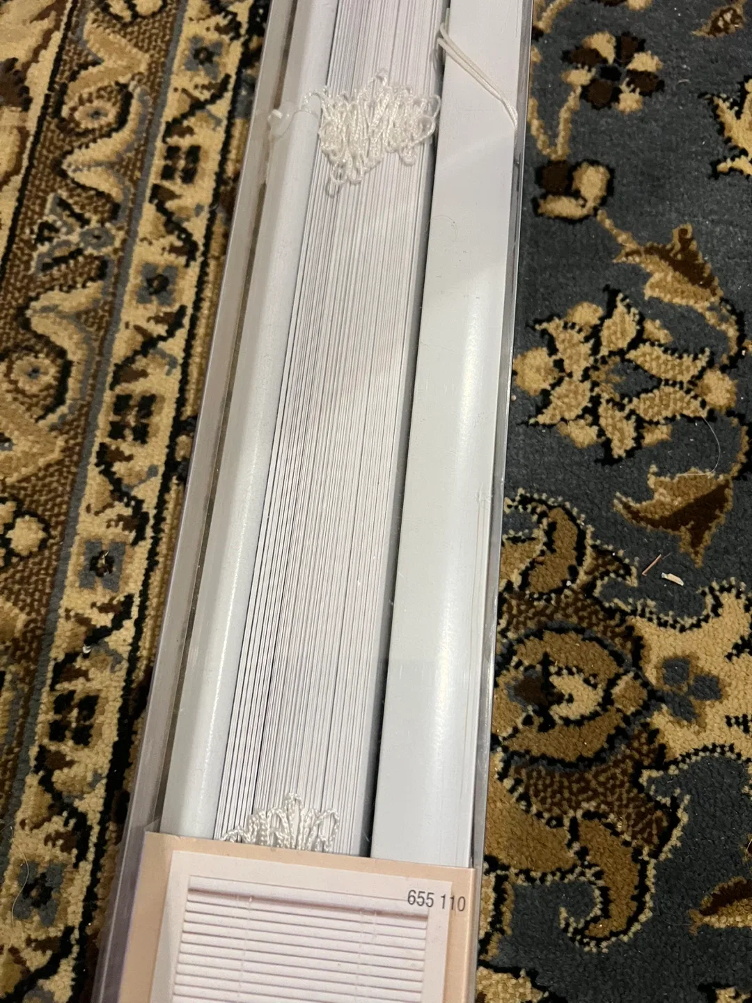 Designview 1 “ Vinyl Room Darkening Blinds 31x48 White image indicator(3)