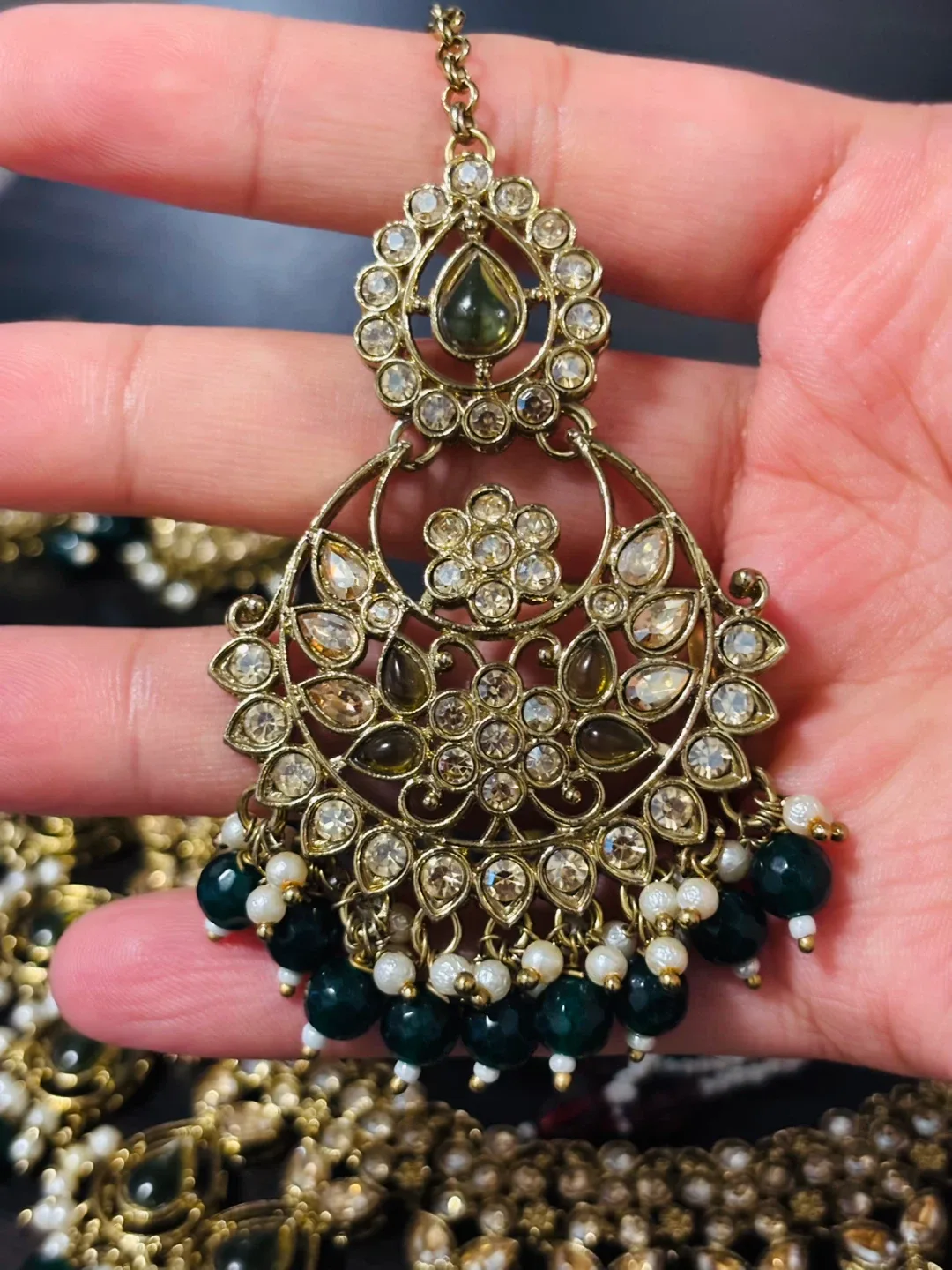 Indian/Pakistani Jewellery Set - Gold & Green image indicator(3)