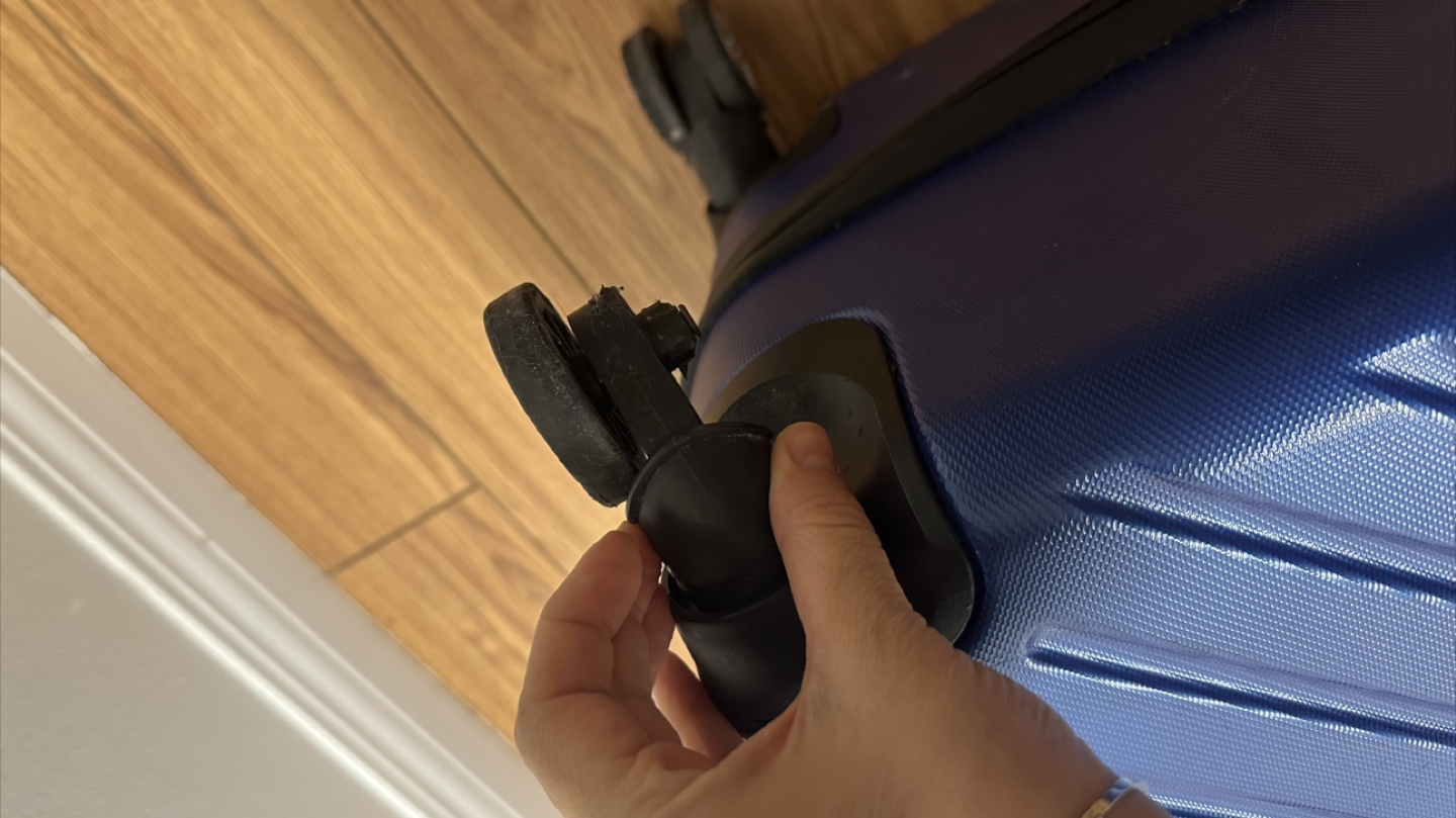 Rolling Suitcase - Damaged Wheel- checkin size - photo 5
