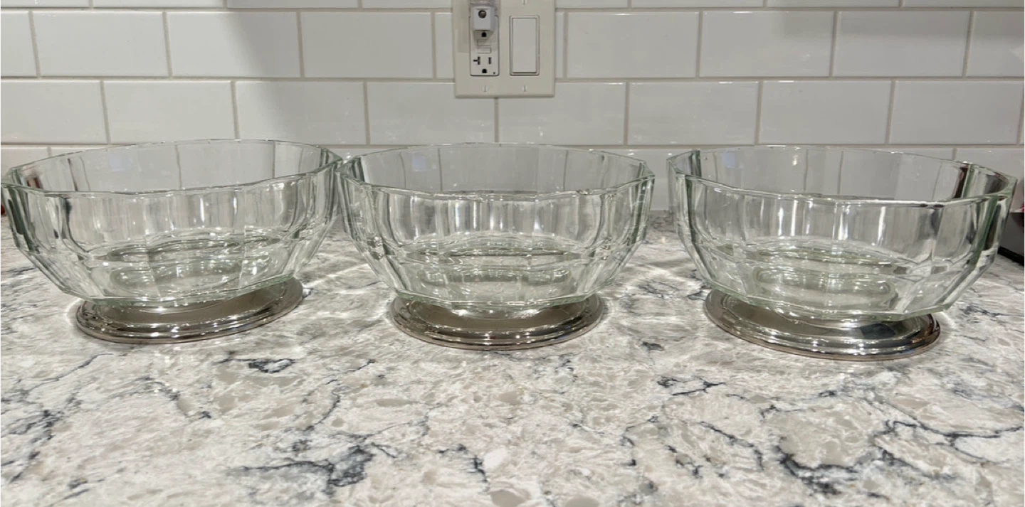 Set of 3 Glass Serving Bowls with Silver Base