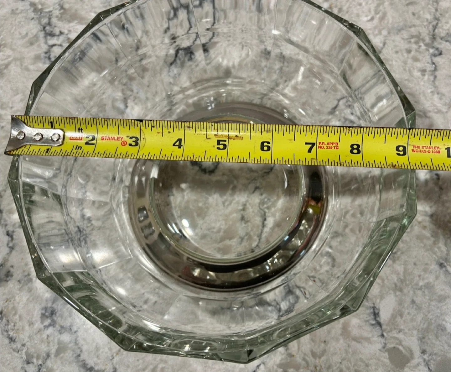 Set of 3 Glass Serving Bowls with Silver Base image indicator(6)