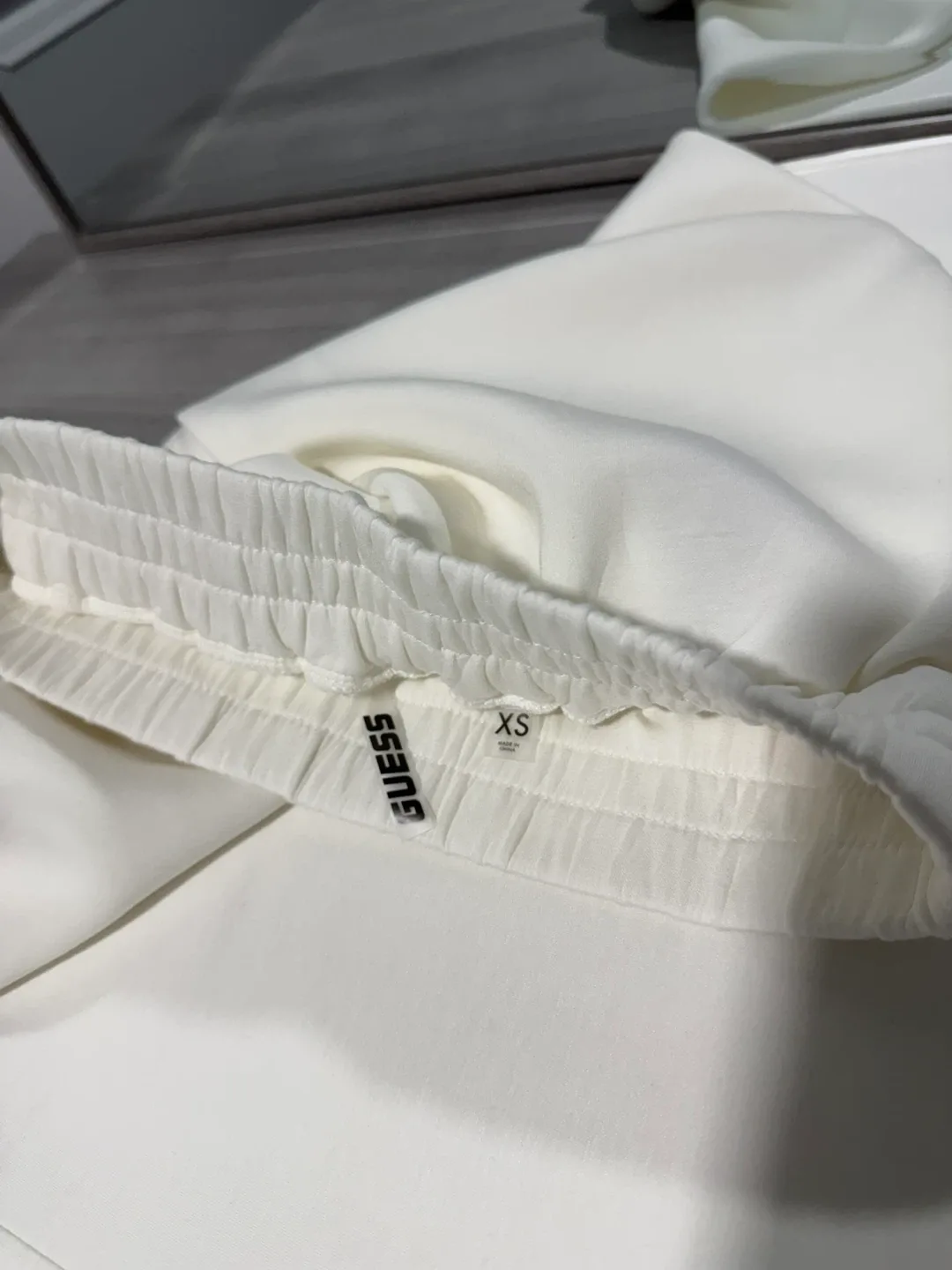 Guess White Jogger Pants - Size XS image indicator(3)