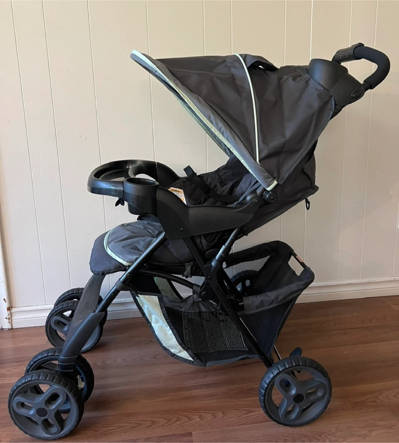 Gently Used Graco Stroller - photo 2