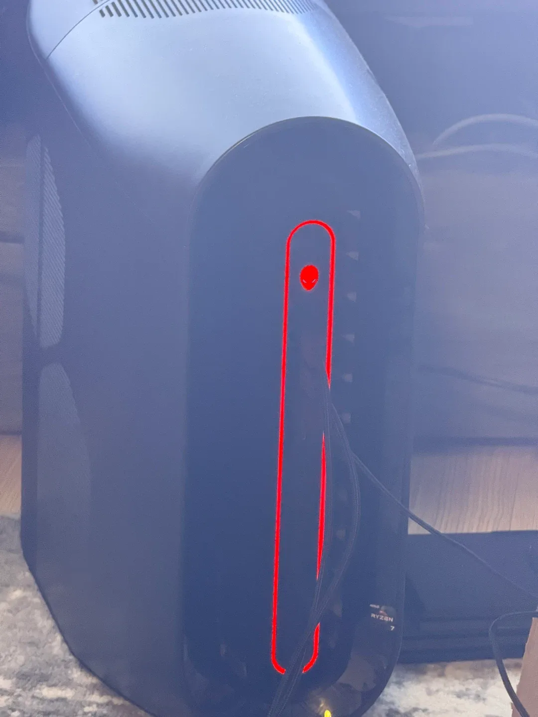 Alienware Aurora Ryzen Edition Gaming PC image indicator(2)