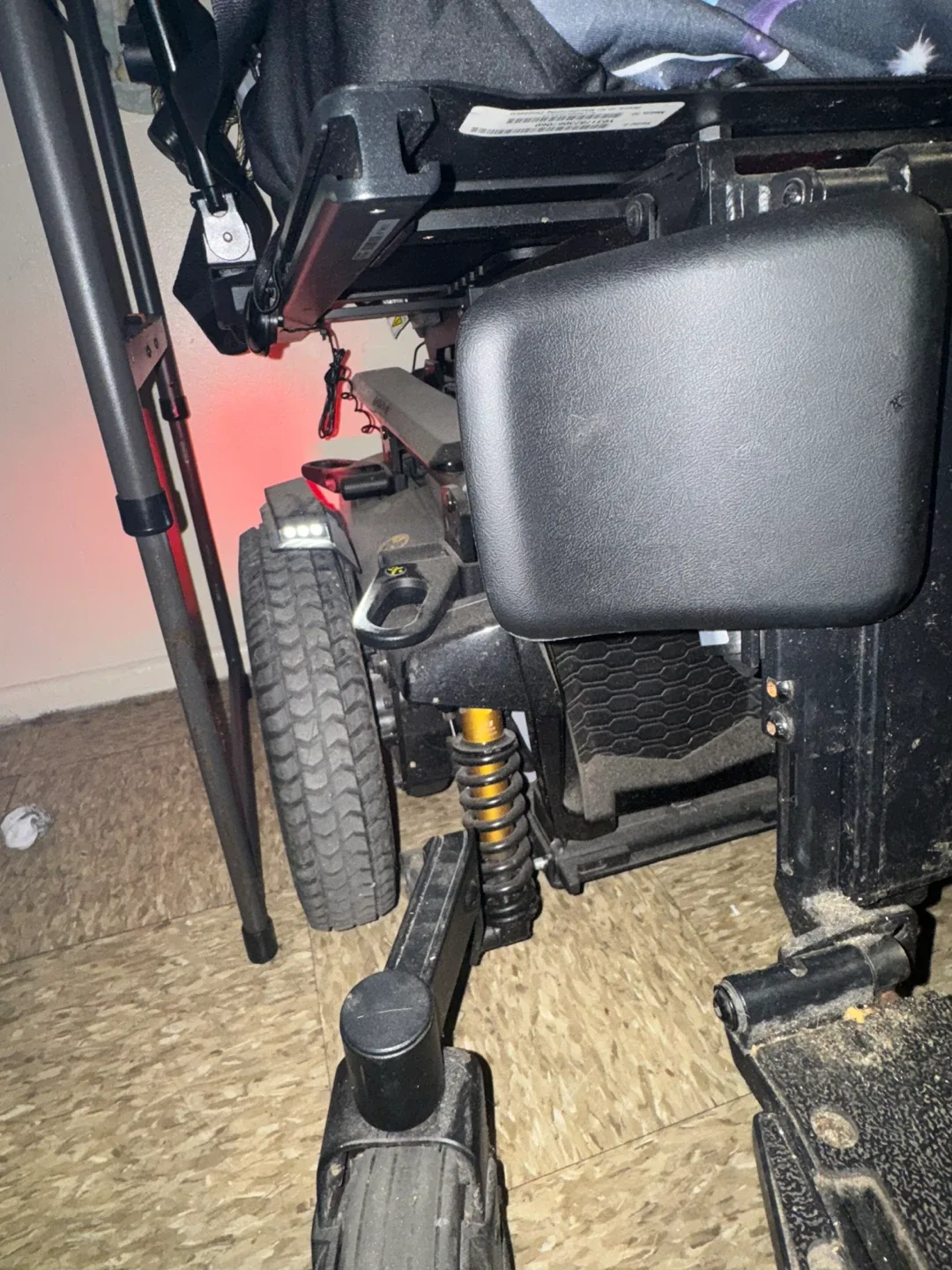 Quantum Edge 3 Power Wheelchair image indicator(7)