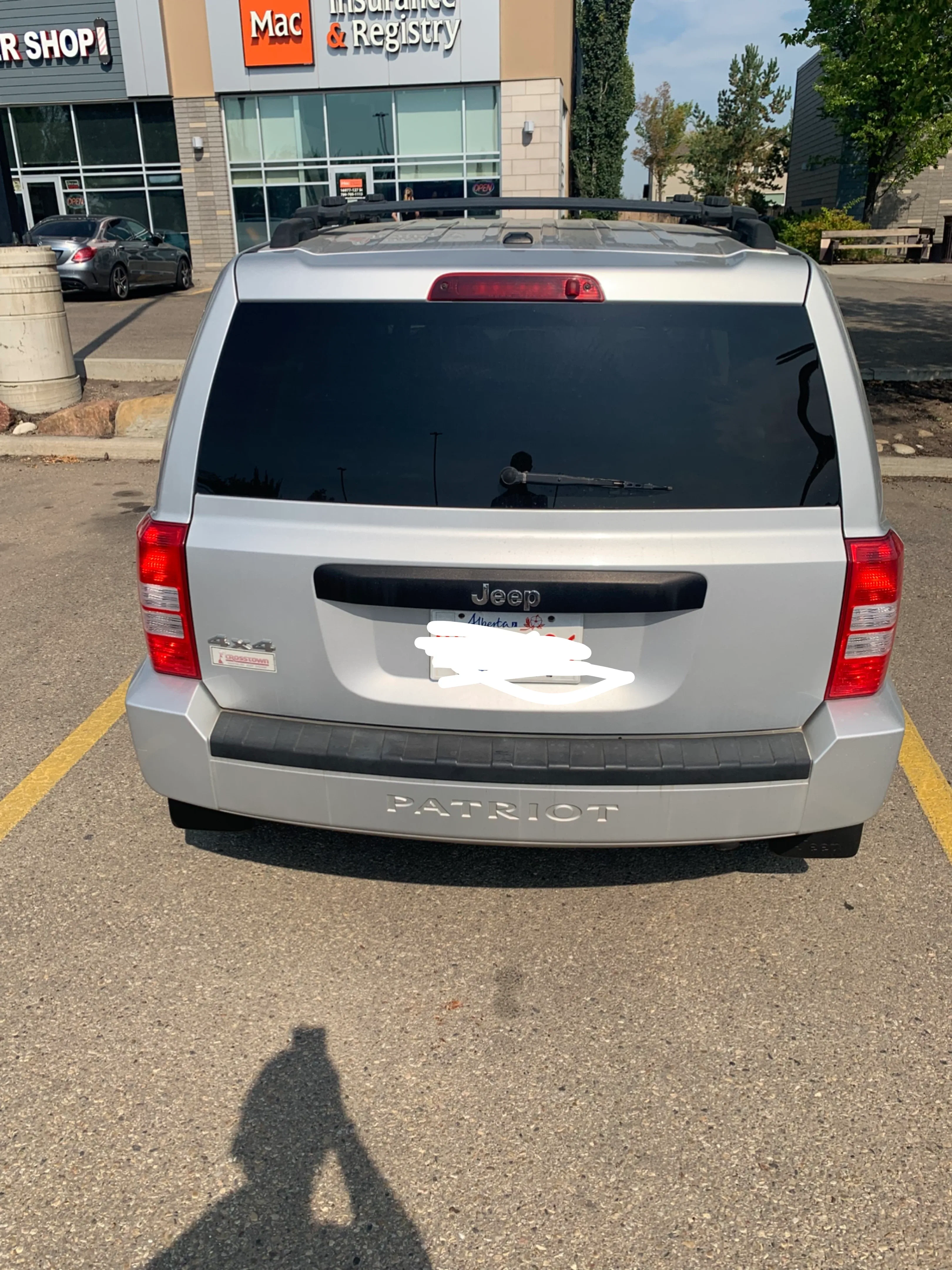 Jeep Patriot - Silver SUV image indicator(4)