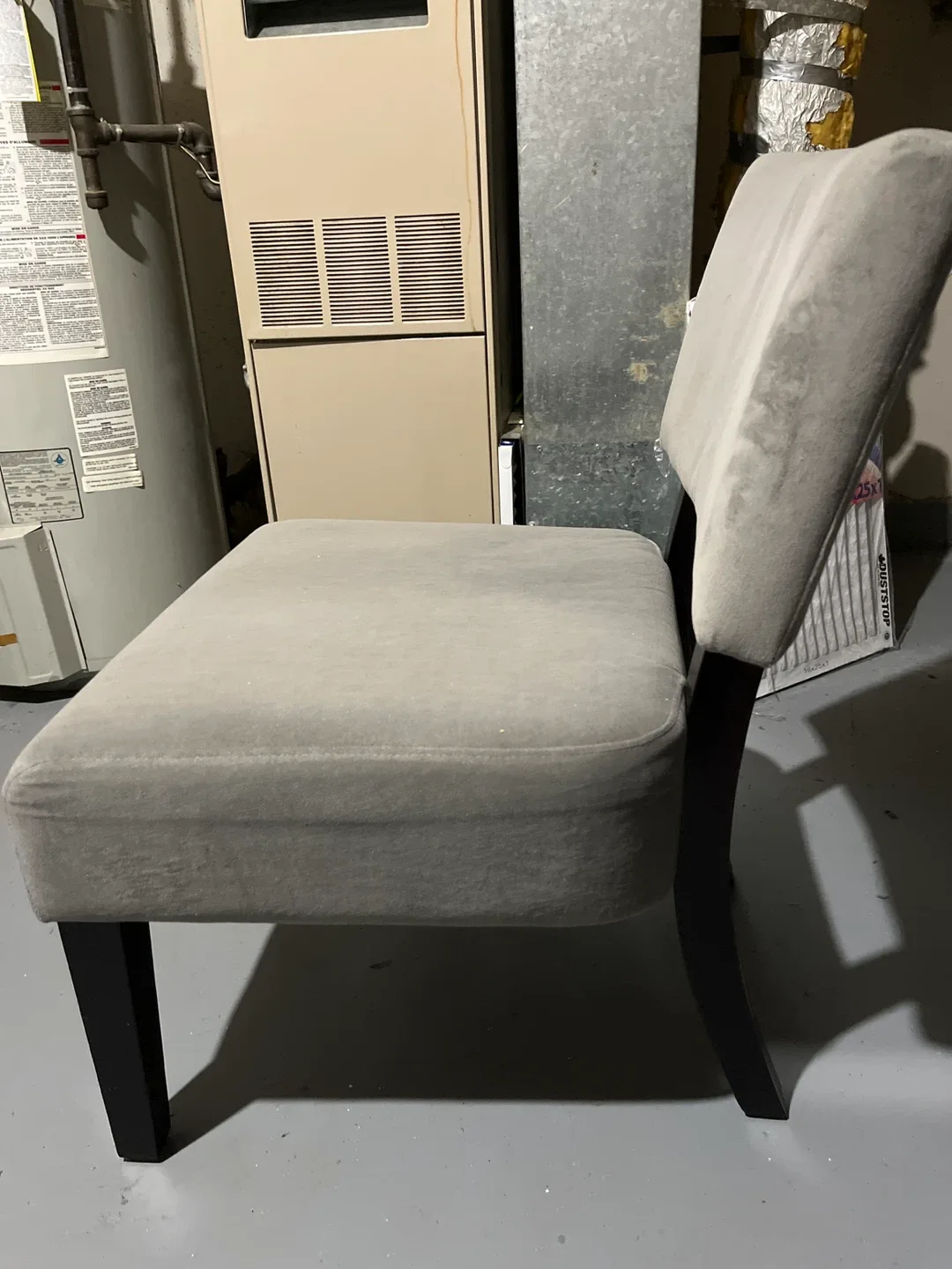 Grey Accent Chair with Cushion image indicator(2)