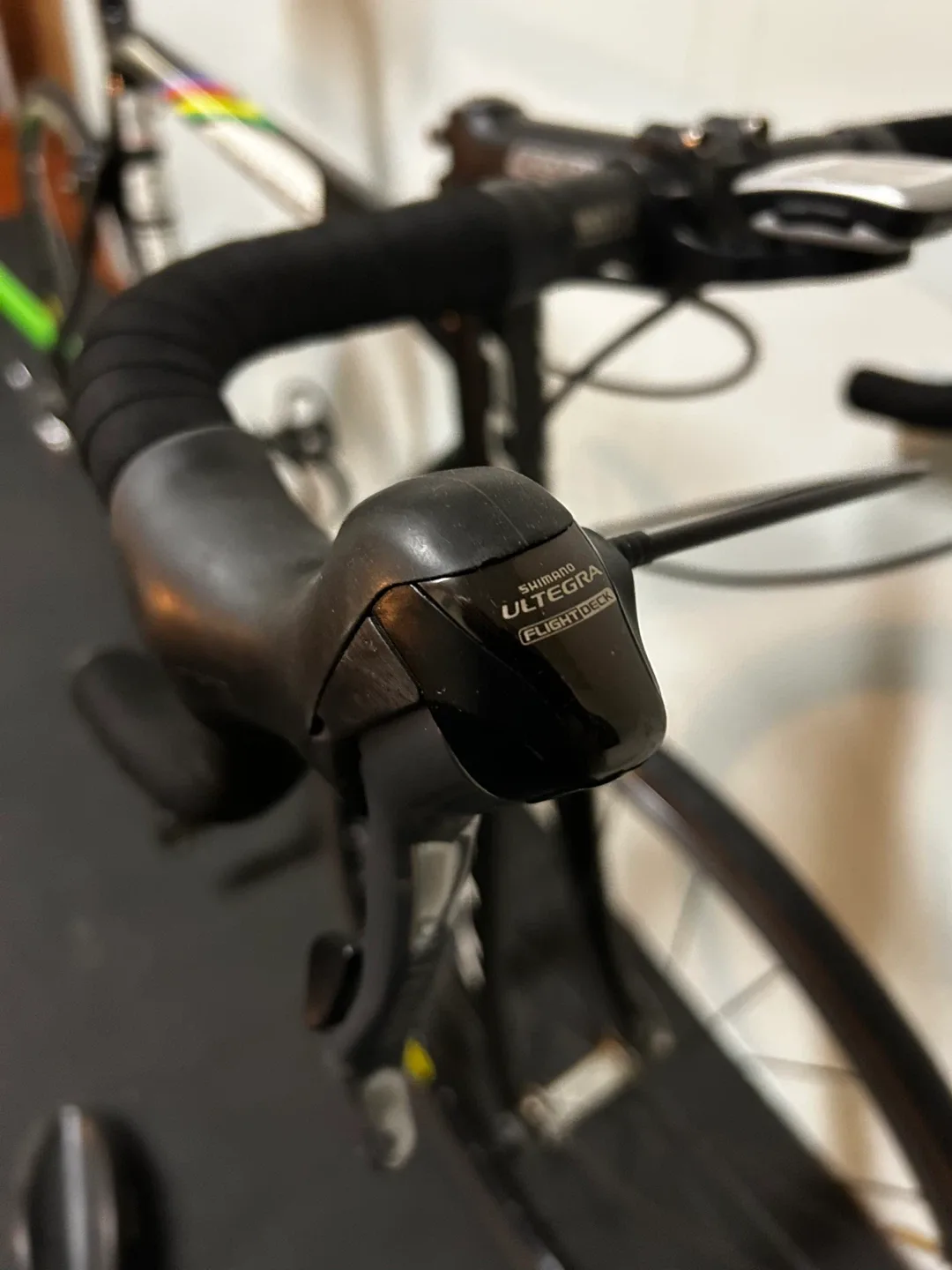 Fuji Team Issue Carbon Road Bike image indicator(6)