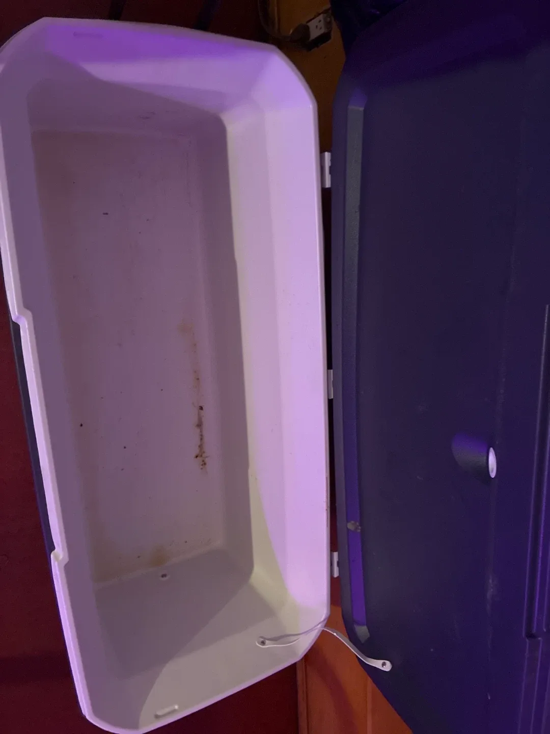 Coleman 248 Cans Chest Cooler - Keeps Ice 6 Days image indicator(2)