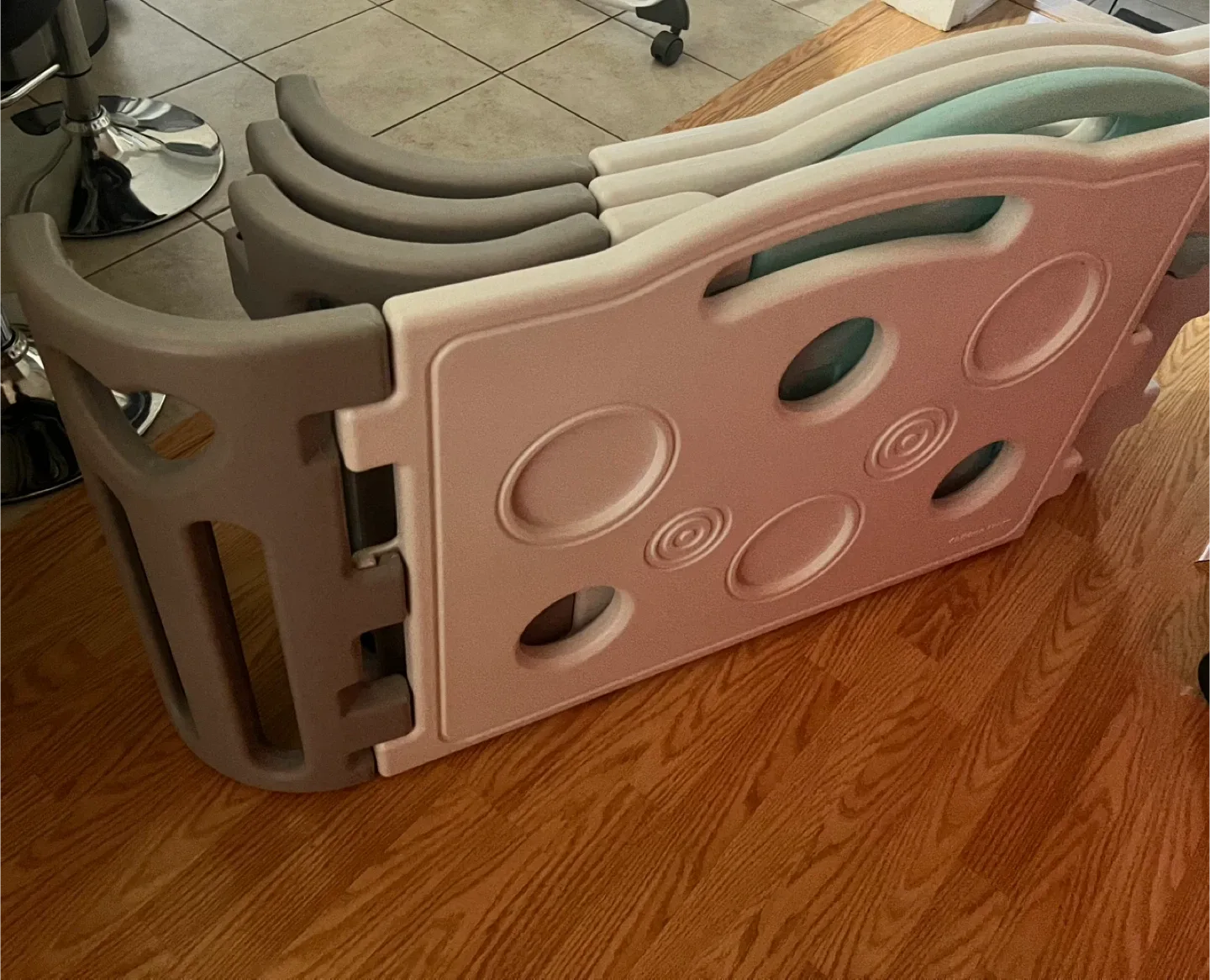 Foldable Baby Playpen image indicator(2)