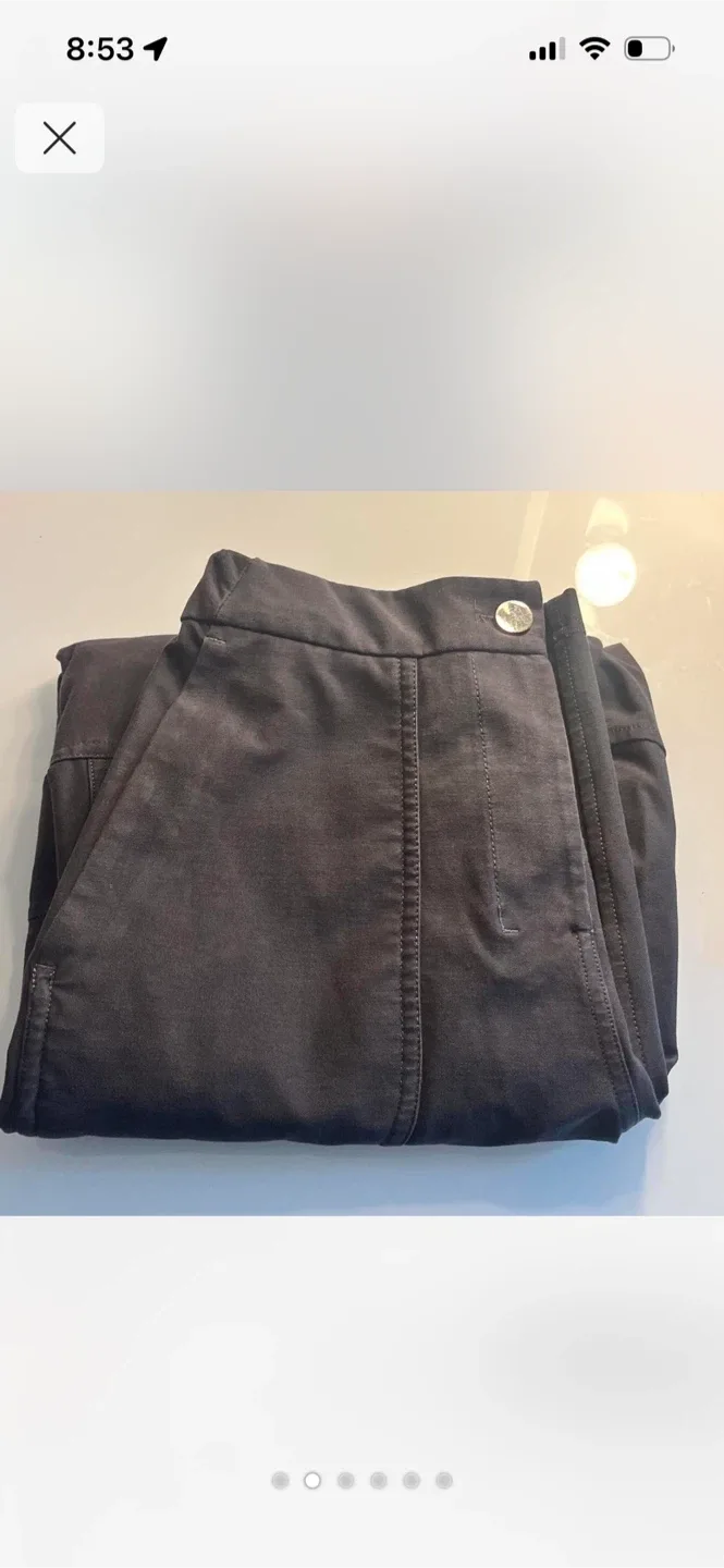 Lululemon Grey Pants Size 25 image indicator(2)