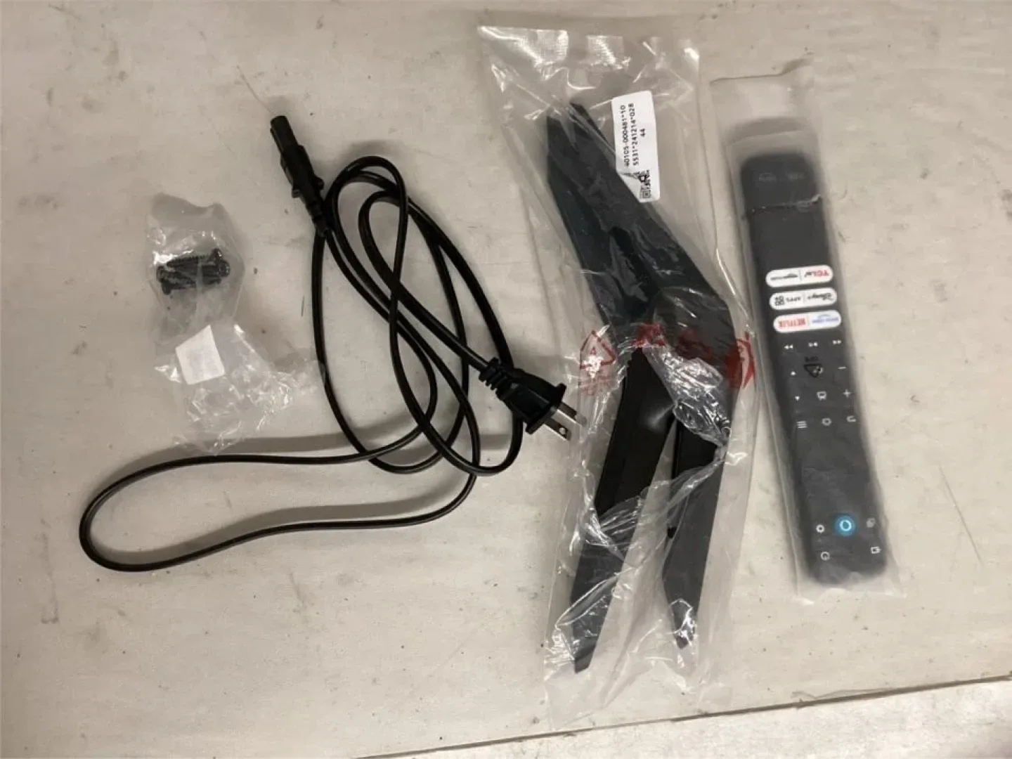 TCL 50Q651F 50" Fire TV - Includes Remote & Power Cord image indicator(3)