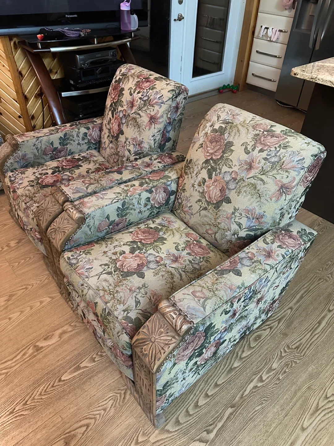 Beautiful Pair of Vintage 1970’s Armchairs (CAN DELIVER) image indicator(2)