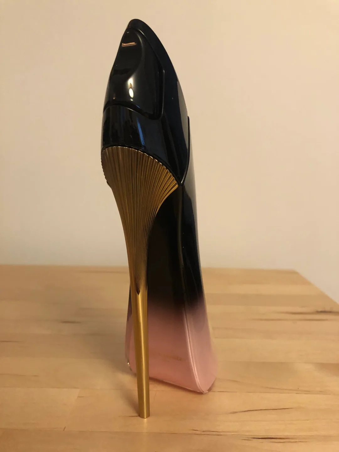 Carolina Herrera Good Girl Blush Elixir Eau de Parfum 50 mL image indicator(3)