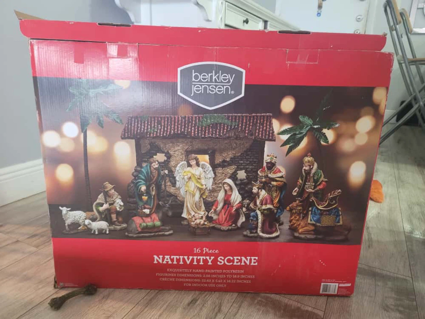 Berkley Jensen 16 Piece Nativity Scene