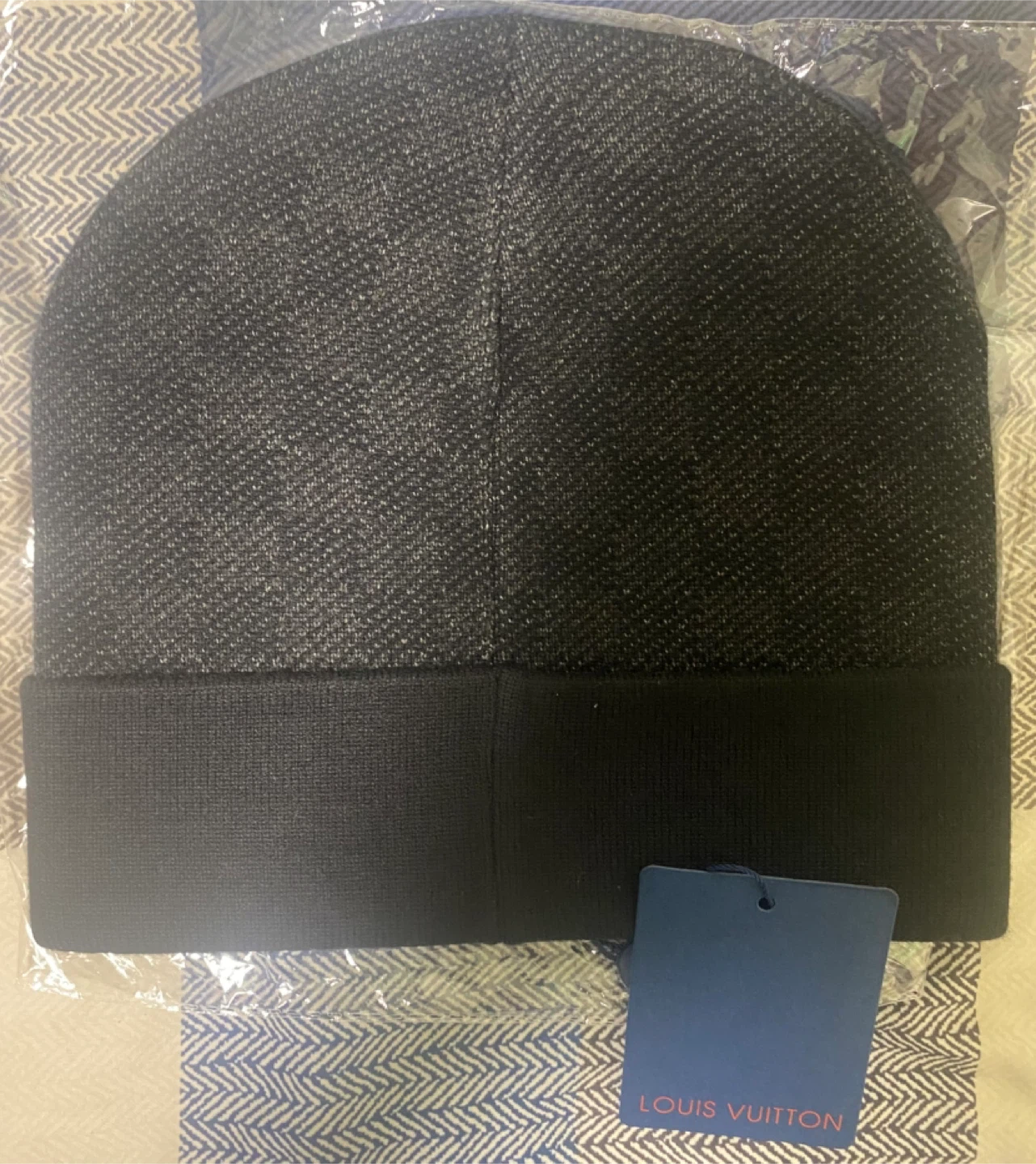 New LV Beanie - photo 2