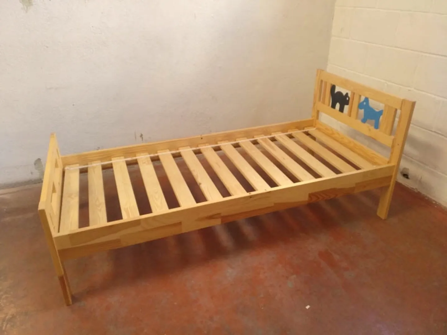 IKEA Kritter Bed Frame with Slatted Base - 70x160 cm image indicator(2)