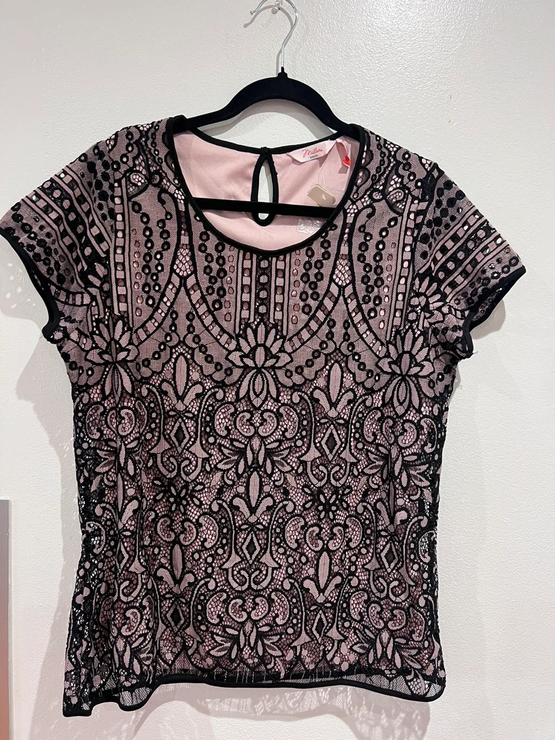 Women’s top thumbnail