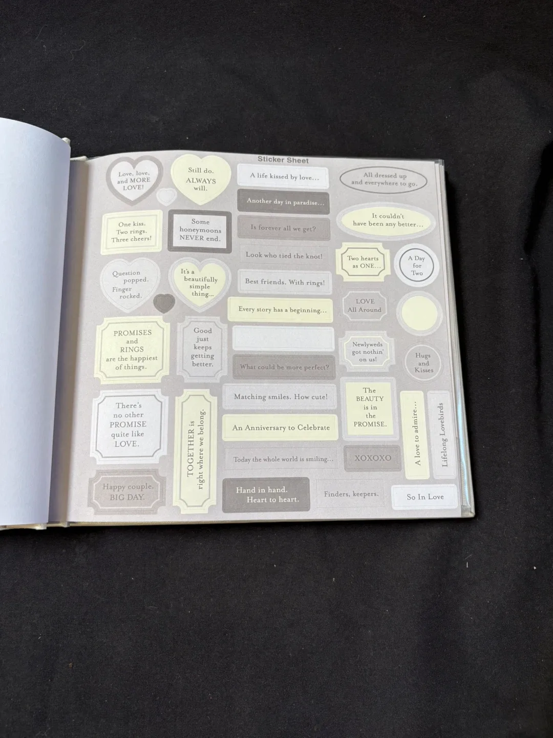 Hallmark Love Instant Scrapbook - New image indicator(6)