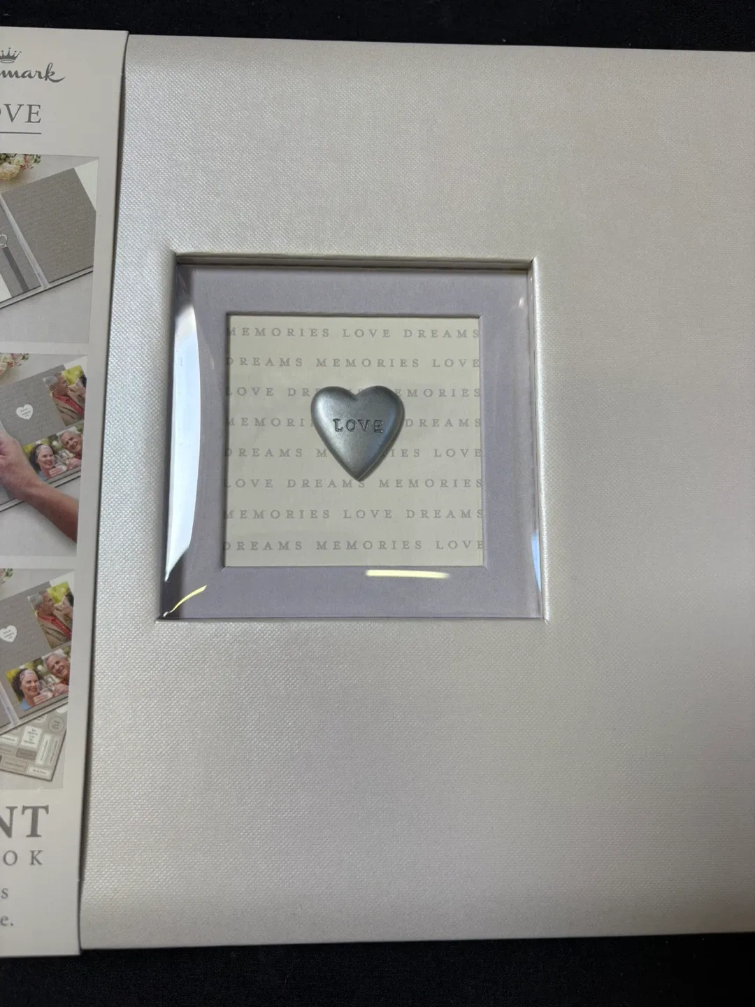 Hallmark Love Instant Scrapbook - New image indicator(3)