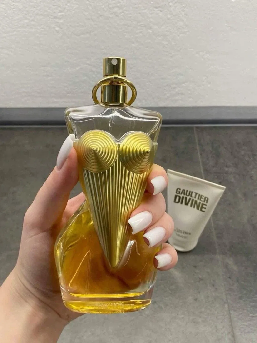 Jean Paul Gaultier Gaultier Divine Le Parfum image indicator(3)