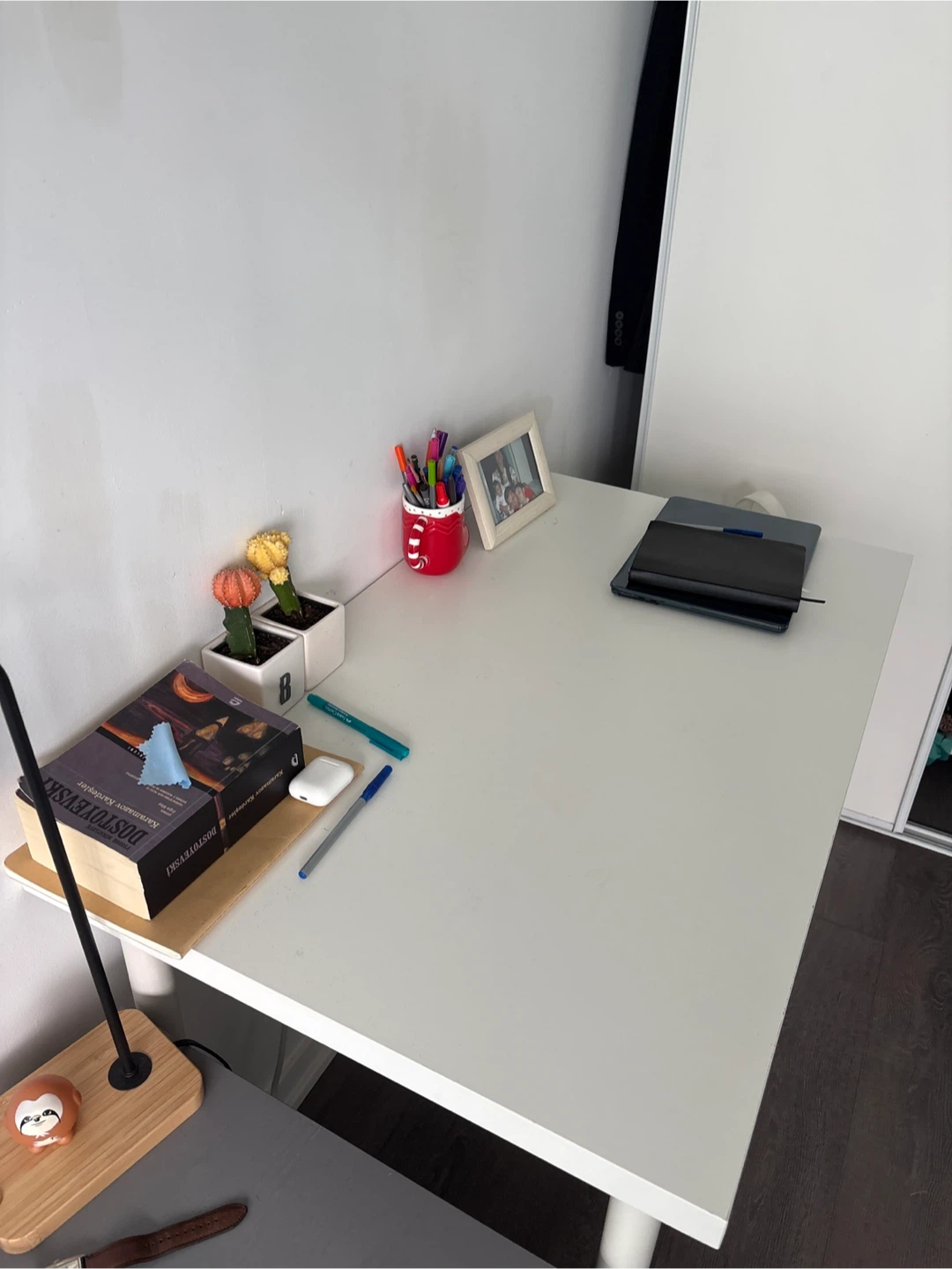 White Desk - photo 2