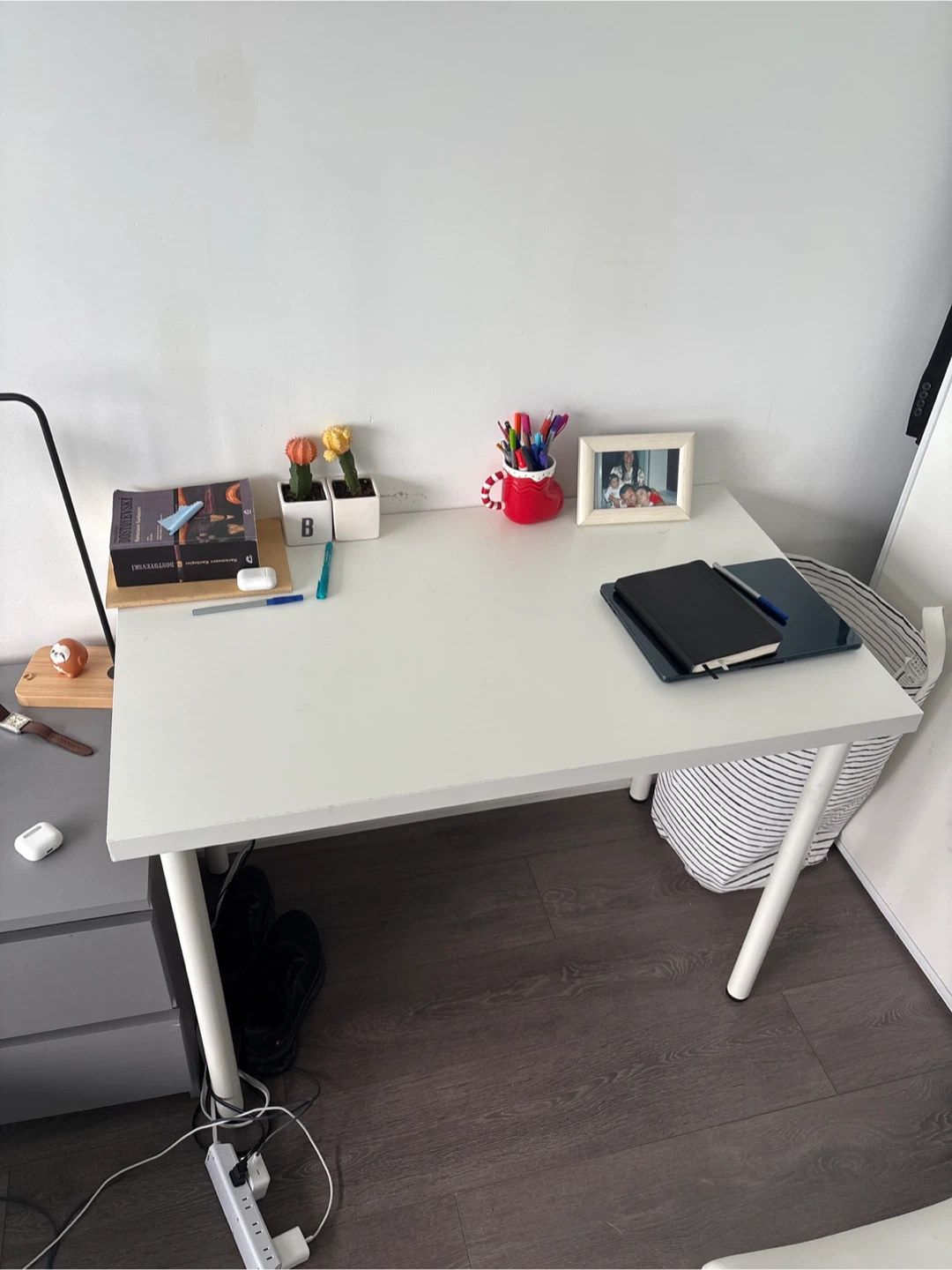 White Desk