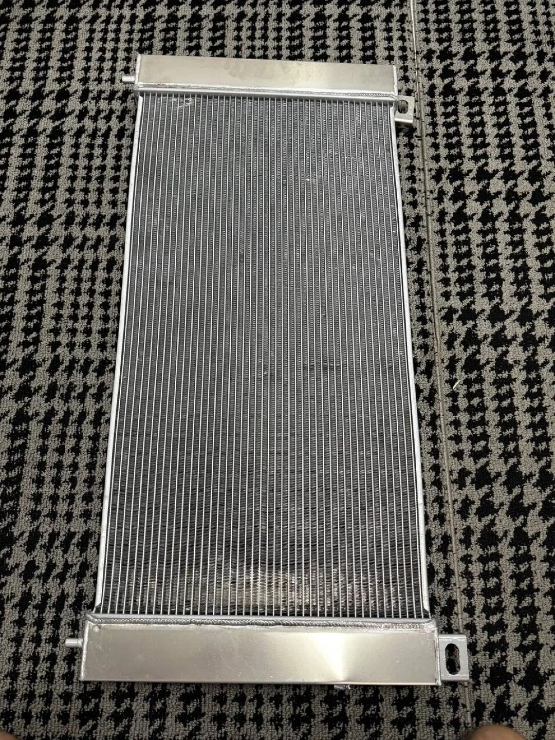 KUUHLERSAT CU2423 Aluminum Radiator w/ Dual 14″ Fans image indicator(3)