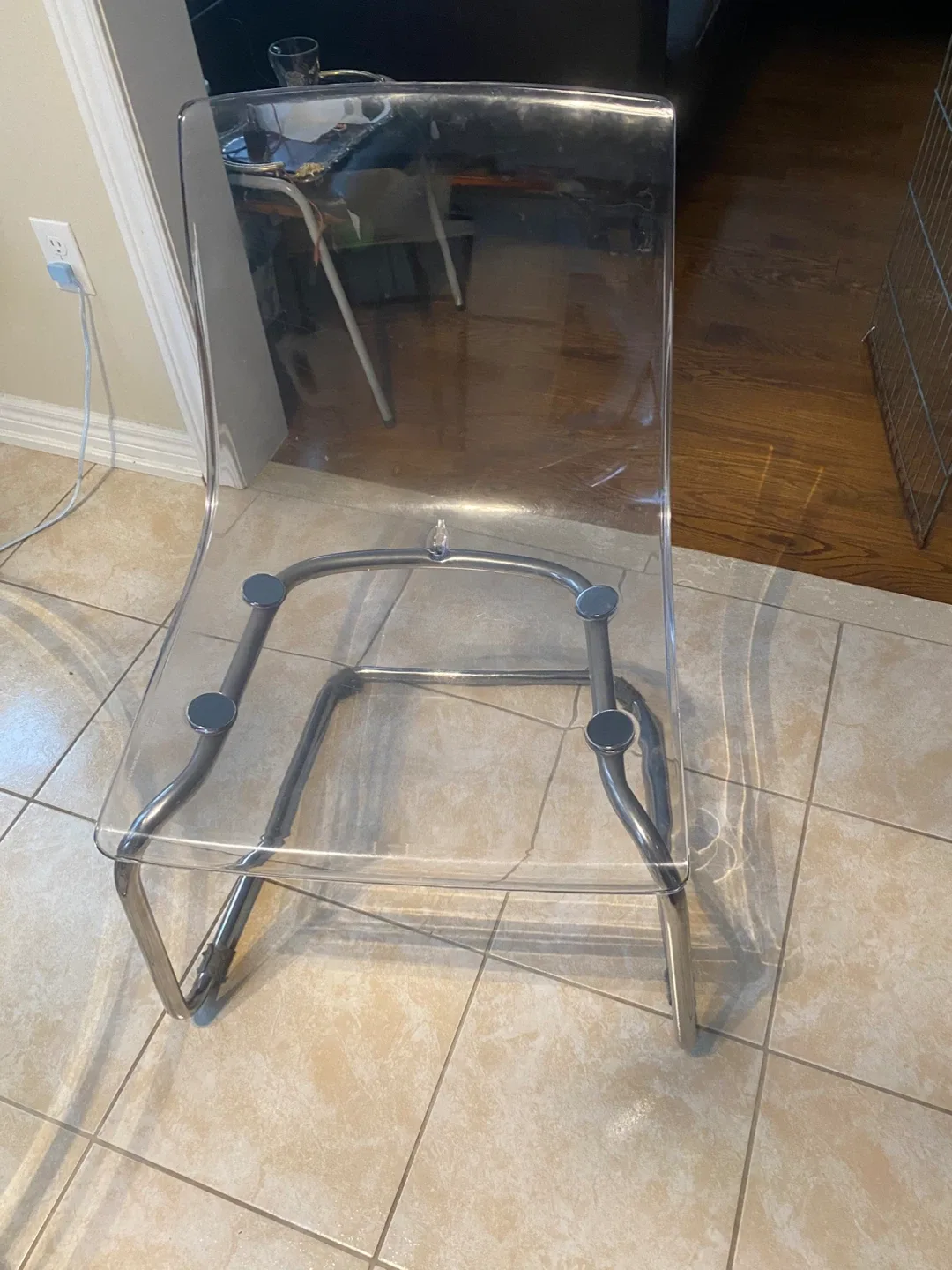 Glass Round Dining Table with 4 Chairs image indicator(4)