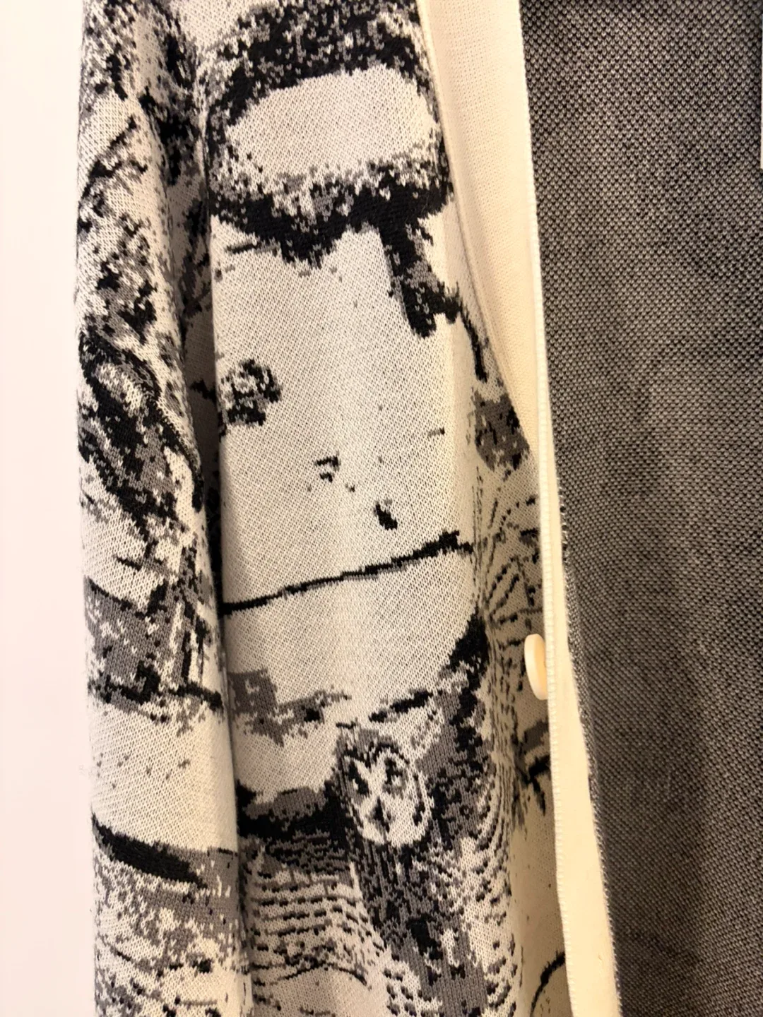 HUGO BOSS Cardigan - Size P/S image indicator(3)