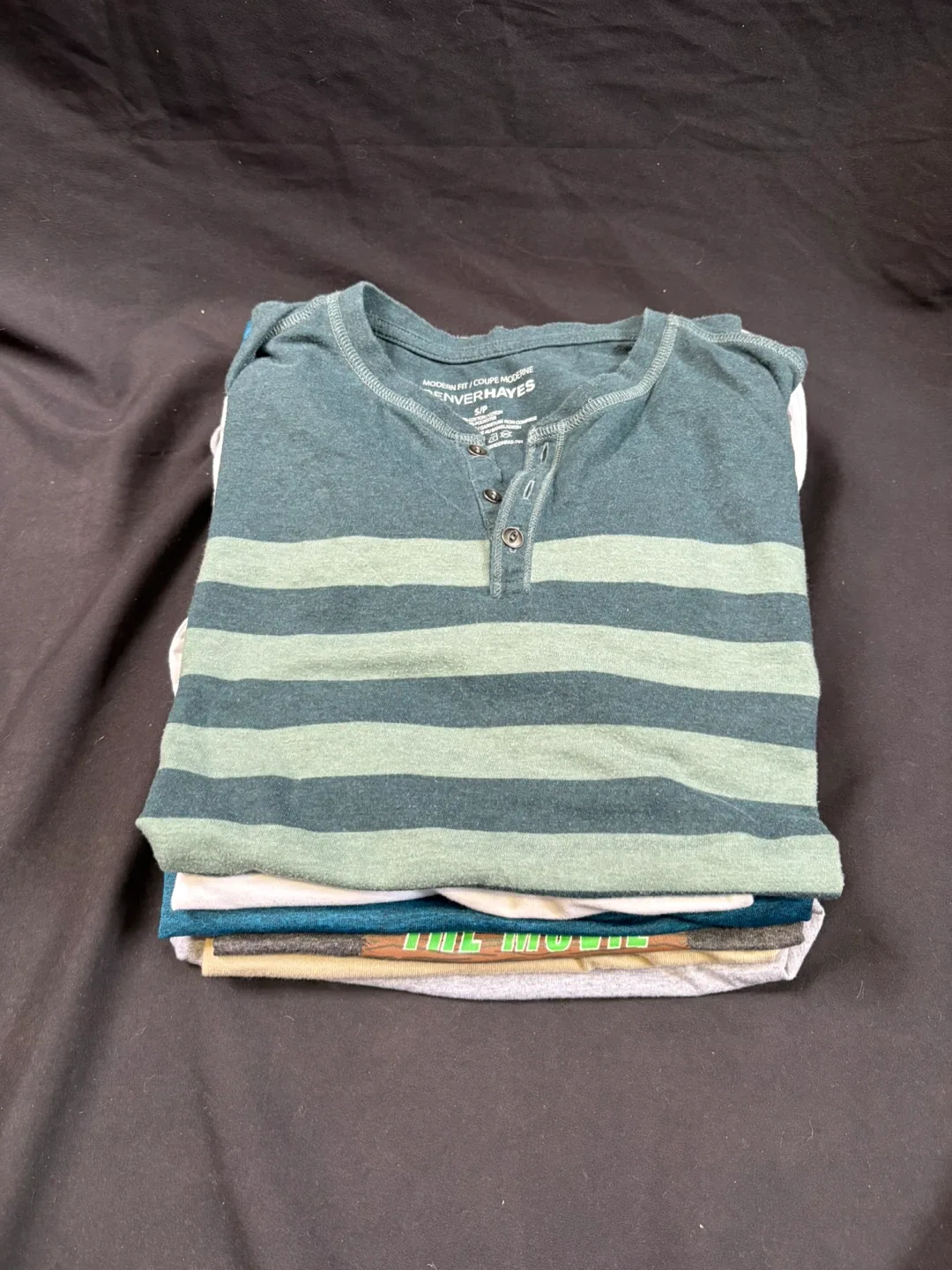 6 Men's Shirts - Size S image indicator(3)