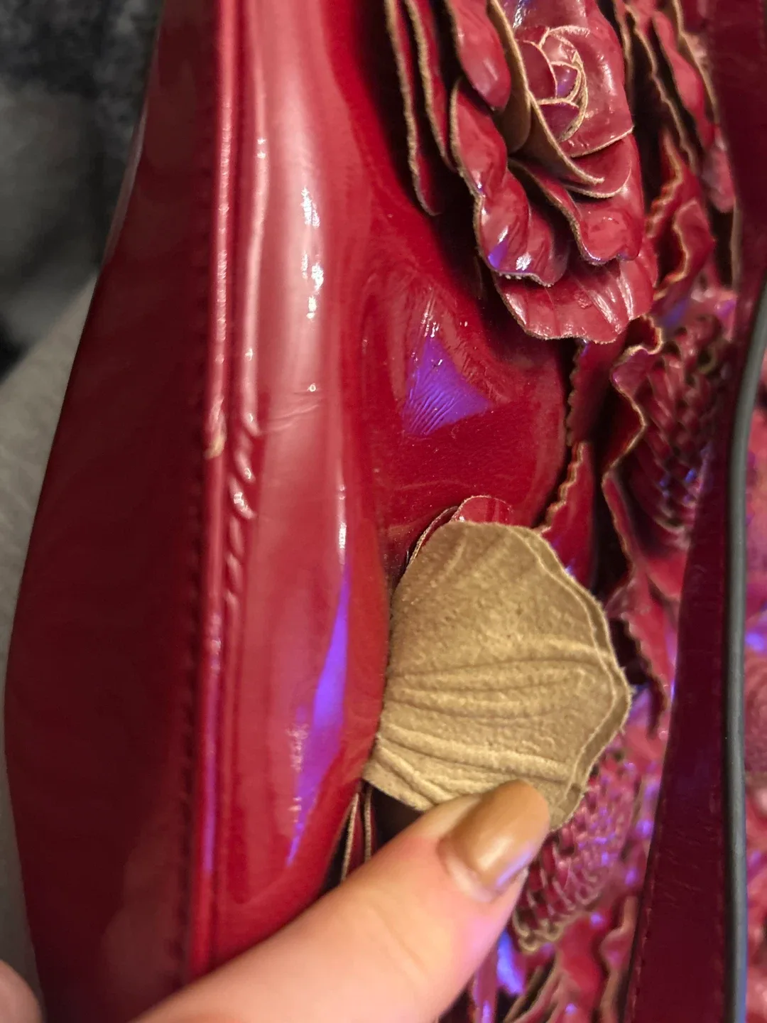 Red Patent Flower Tote Bag image indicator(6)