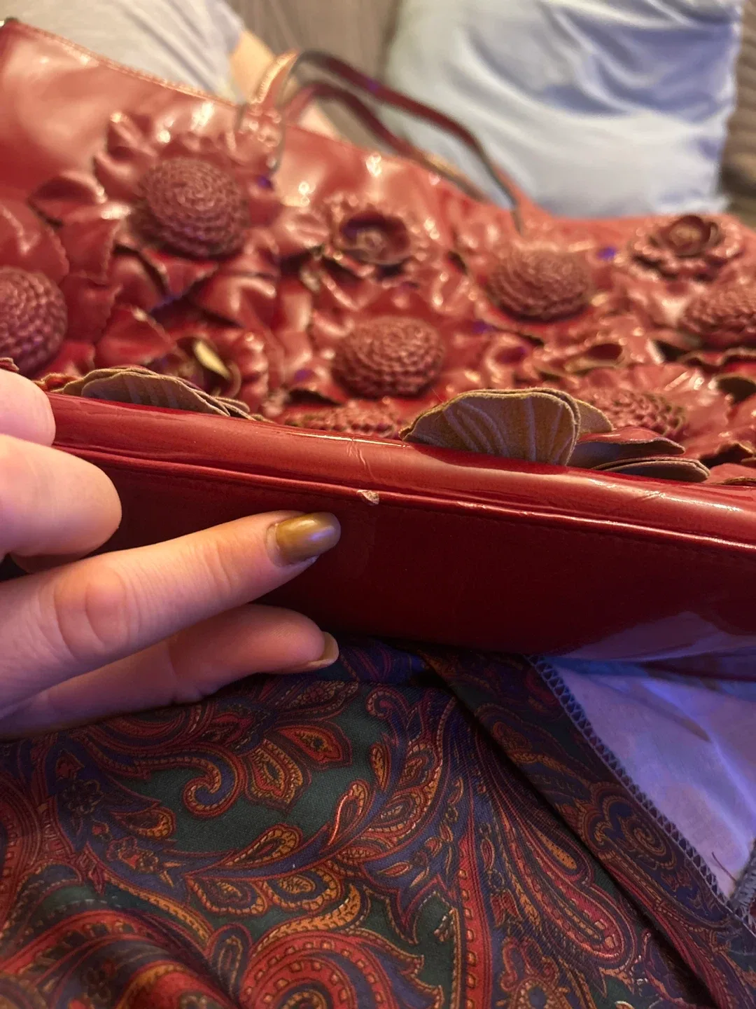 Red Patent Flower Tote Bag image indicator(7)