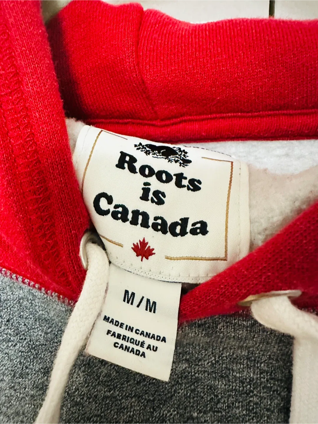 Roots Canada Hoodie - Size M/M image indicator(3)